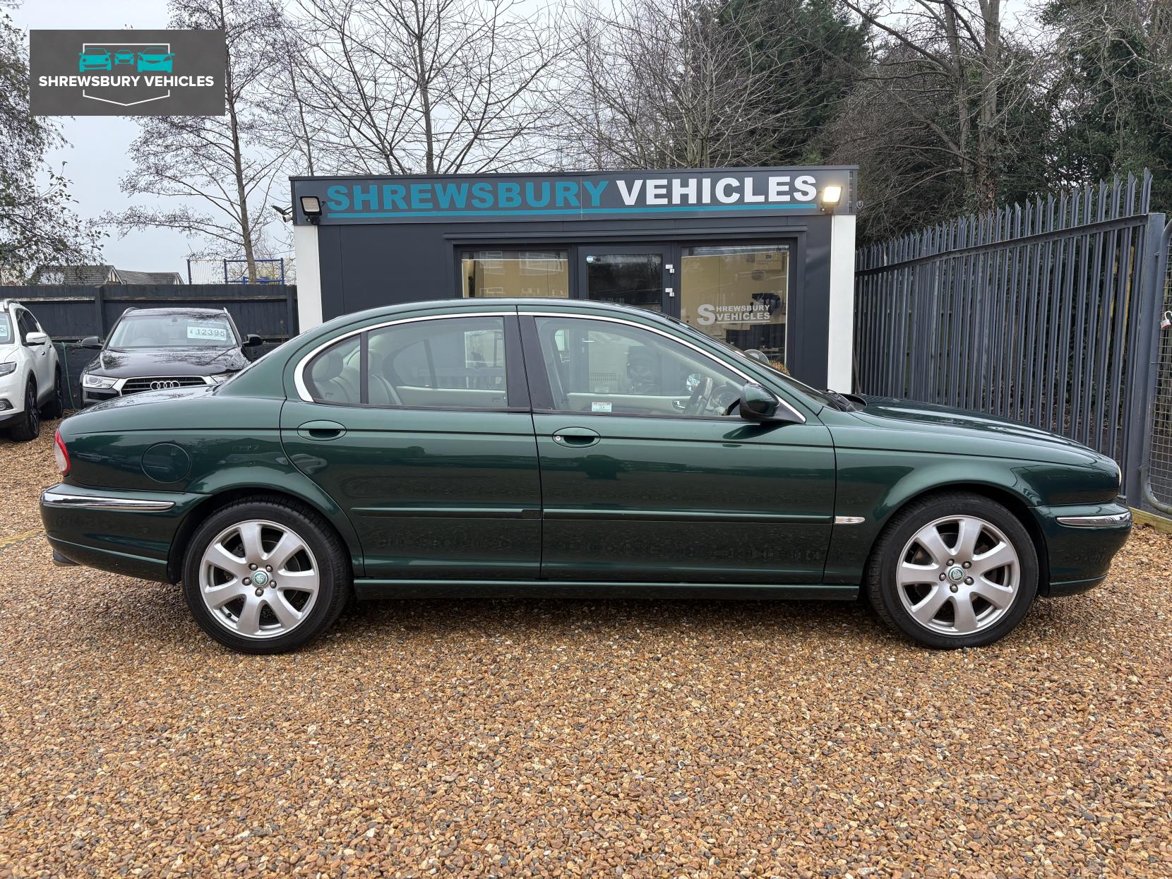 Jaguar X-Type 3.0 V6 Sovereign Saloon 4dr Petrol Automatic (AWD) (249 g/km, 231 bhp)