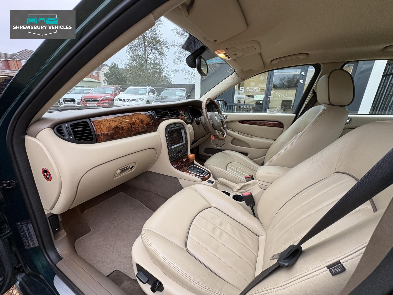 Jaguar X-Type 3.0 V6 Sovereign Saloon 4dr Petrol Automatic (AWD) (249 g/km, 231 bhp)