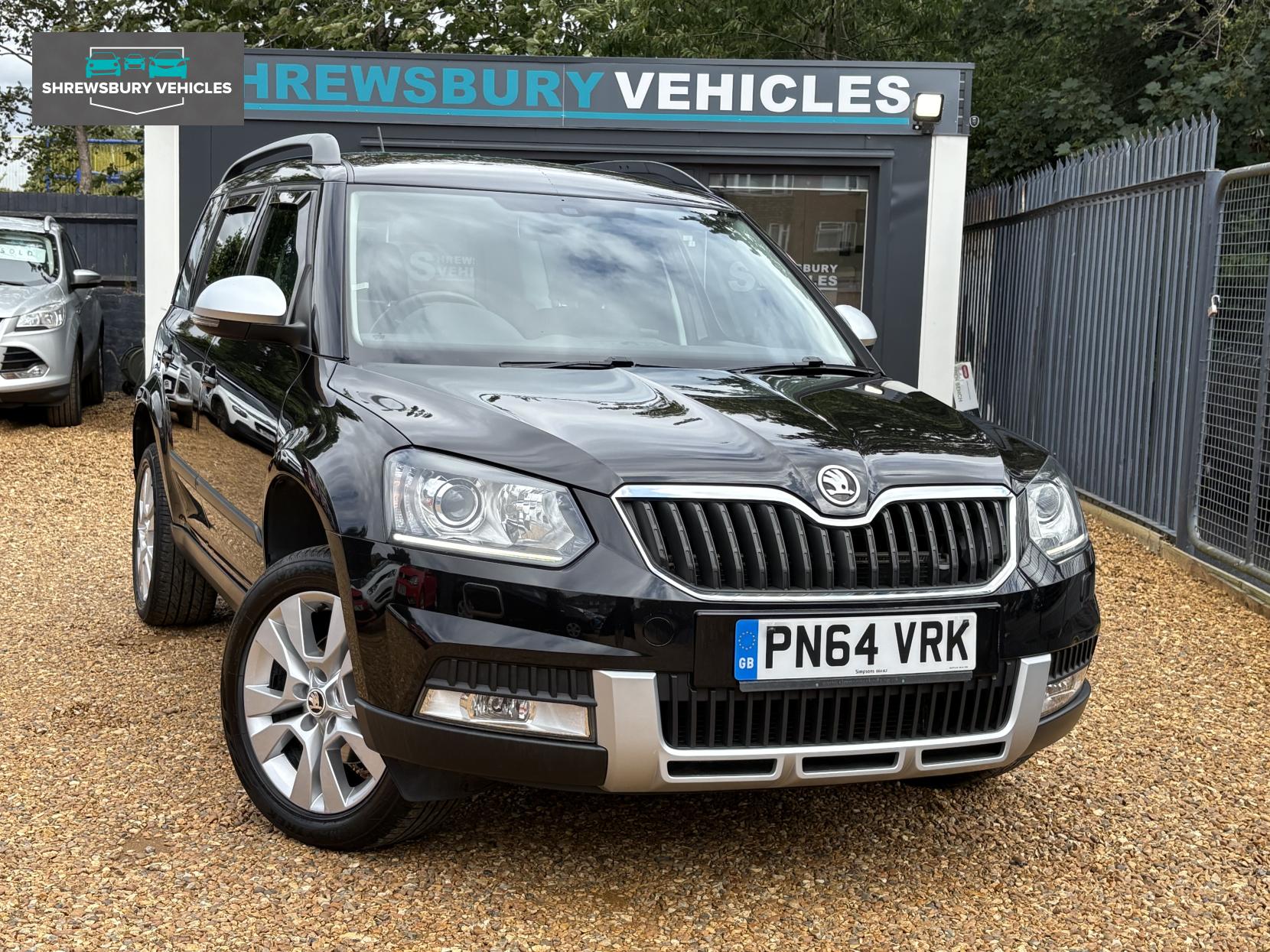 Skoda Yeti 2.0 TDI Elegance Outdoor 5dr Diesel DSG 4WD Euro 5 (140 ps)