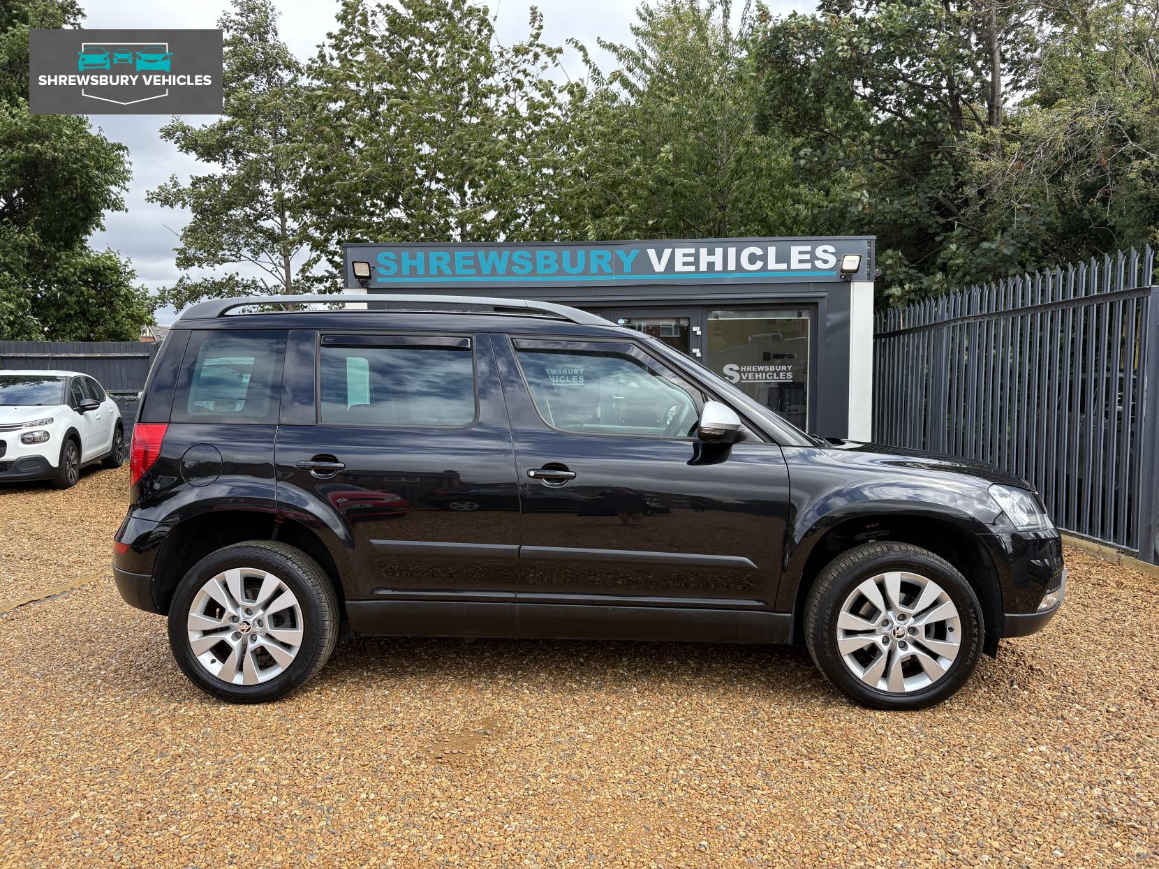 Skoda Yeti 2.0 TDI Elegance Outdoor 5dr Diesel DSG 4WD Euro 5 (140 ps)