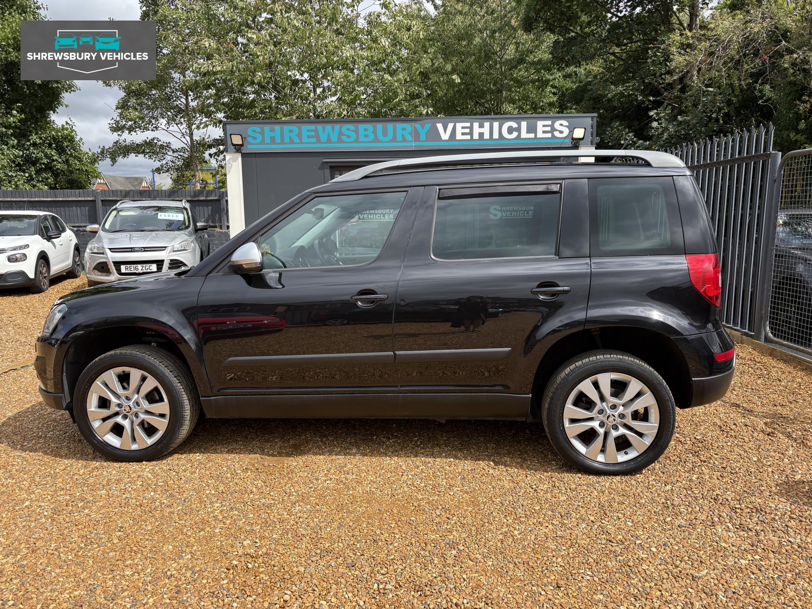 Skoda Yeti 2.0 TDI Elegance Outdoor 5dr Diesel DSG 4WD Euro 5 (140 ps)