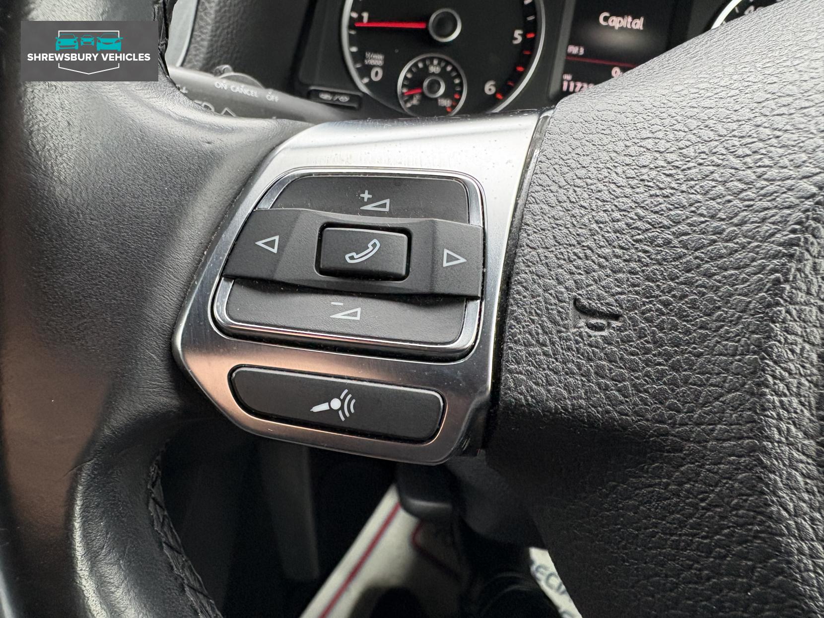 Volkswagen Tiguan 2.0 TDI BlueMotion Tech R-Line SUV 5dr Diesel DSG 4WD Euro 5 (s/s) (Nav) (140 ps)