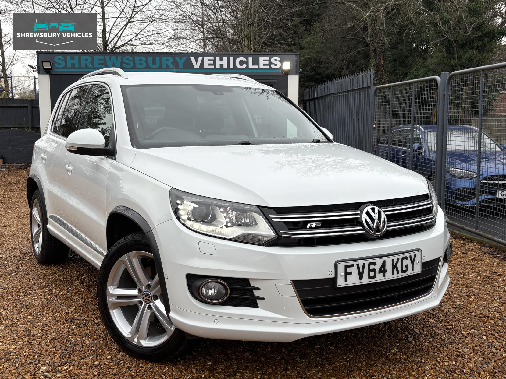 Volkswagen Tiguan 2.0 TDI BlueMotion Tech R-Line SUV 5dr Diesel DSG 4WD Euro 5 (s/s) (Nav) (140 ps)
