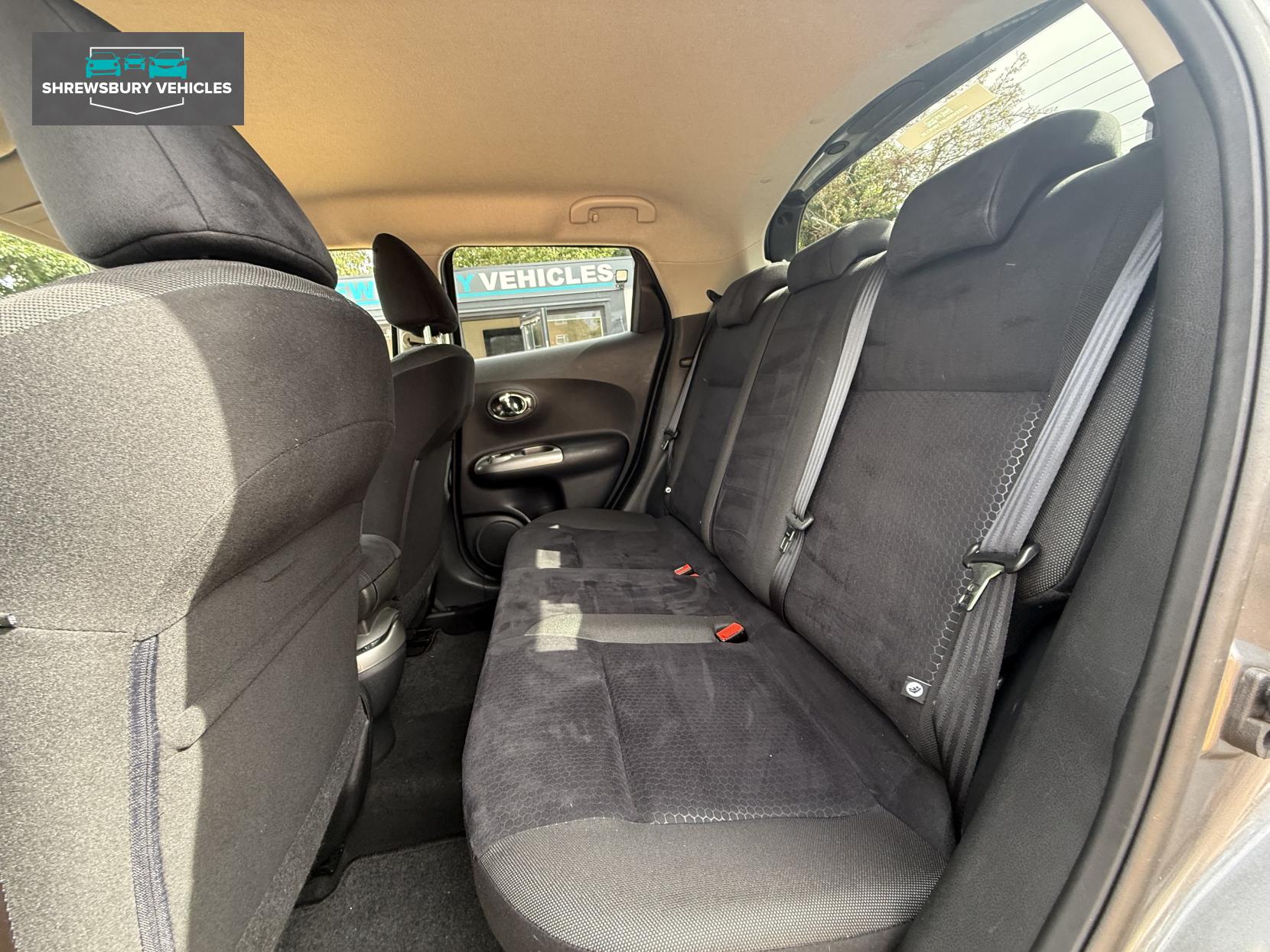 Nissan Juke 1.6 Acenta Premium SUV 5dr Petrol Manual Euro 5 (s/s) (117 ps)