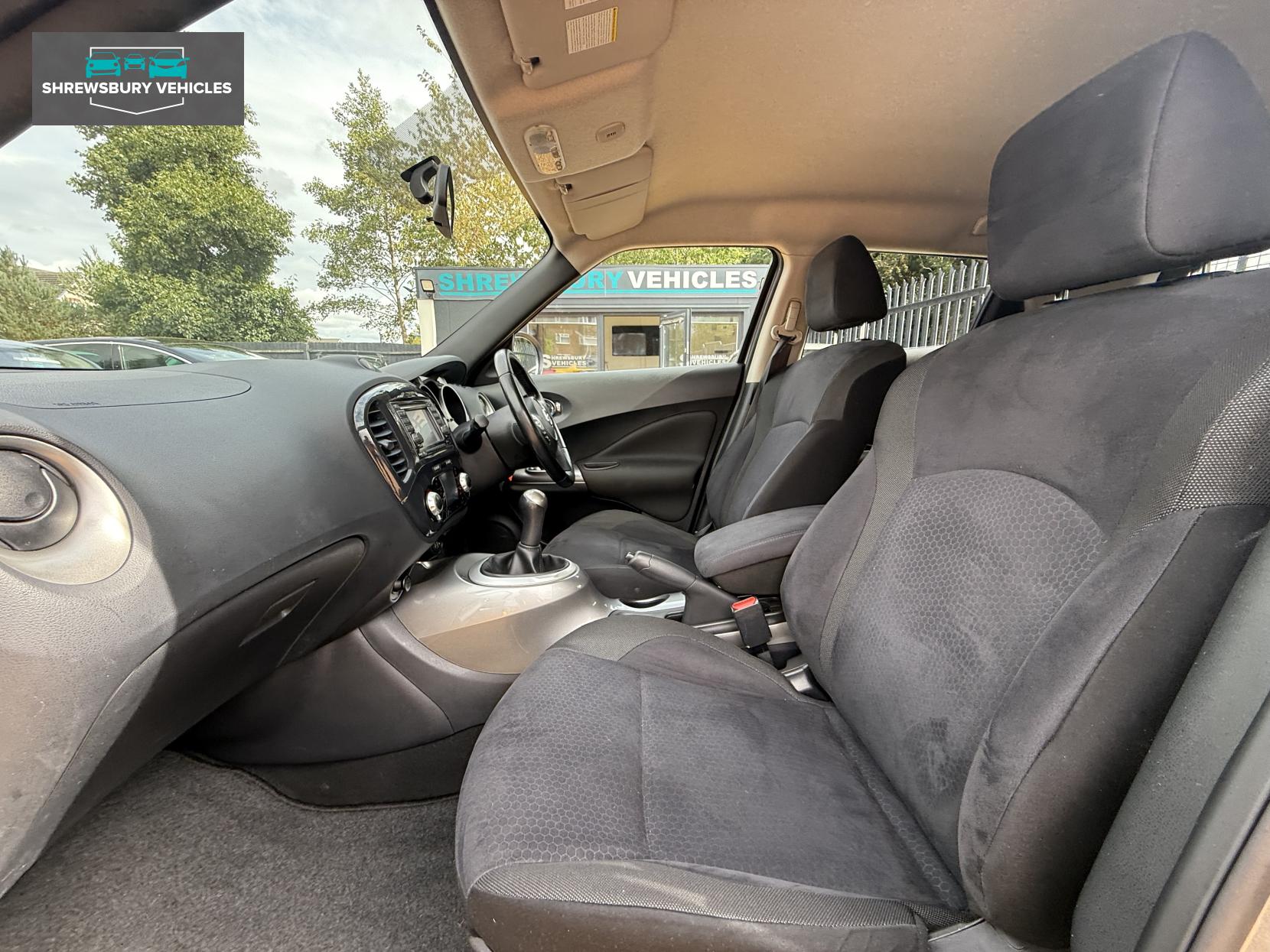 Nissan Juke 1.6 Acenta Premium SUV 5dr Petrol Manual Euro 5 (s/s) (117 ps)