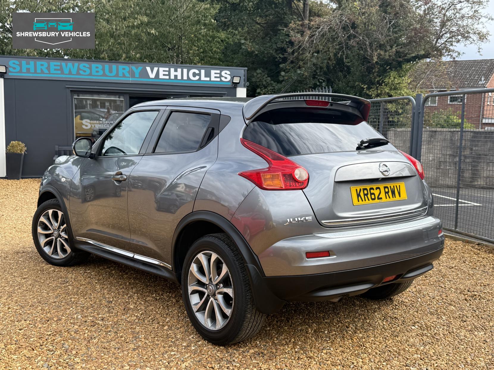 Nissan Juke 1.6 Acenta Premium SUV 5dr Petrol Manual Euro 5 (s/s) (117 ps)
