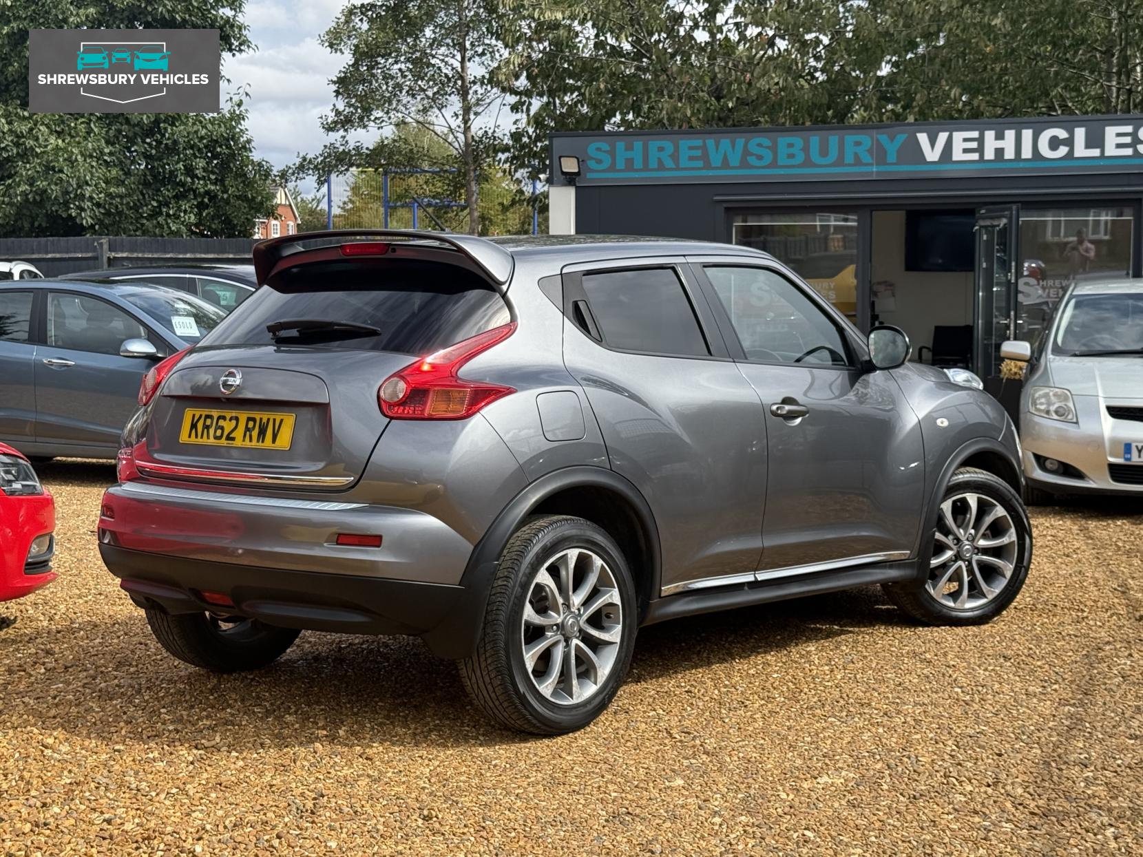 Nissan Juke 1.6 Acenta Premium SUV 5dr Petrol Manual Euro 5 (s/s) (117 ps)