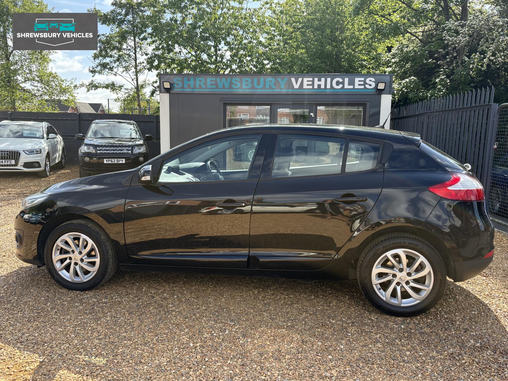Renault Megane 1.2 TCe ENERGY Dynamique TomTom Hatchback 5dr Petrol Manual Euro 5 (s/s) (115 ps)
