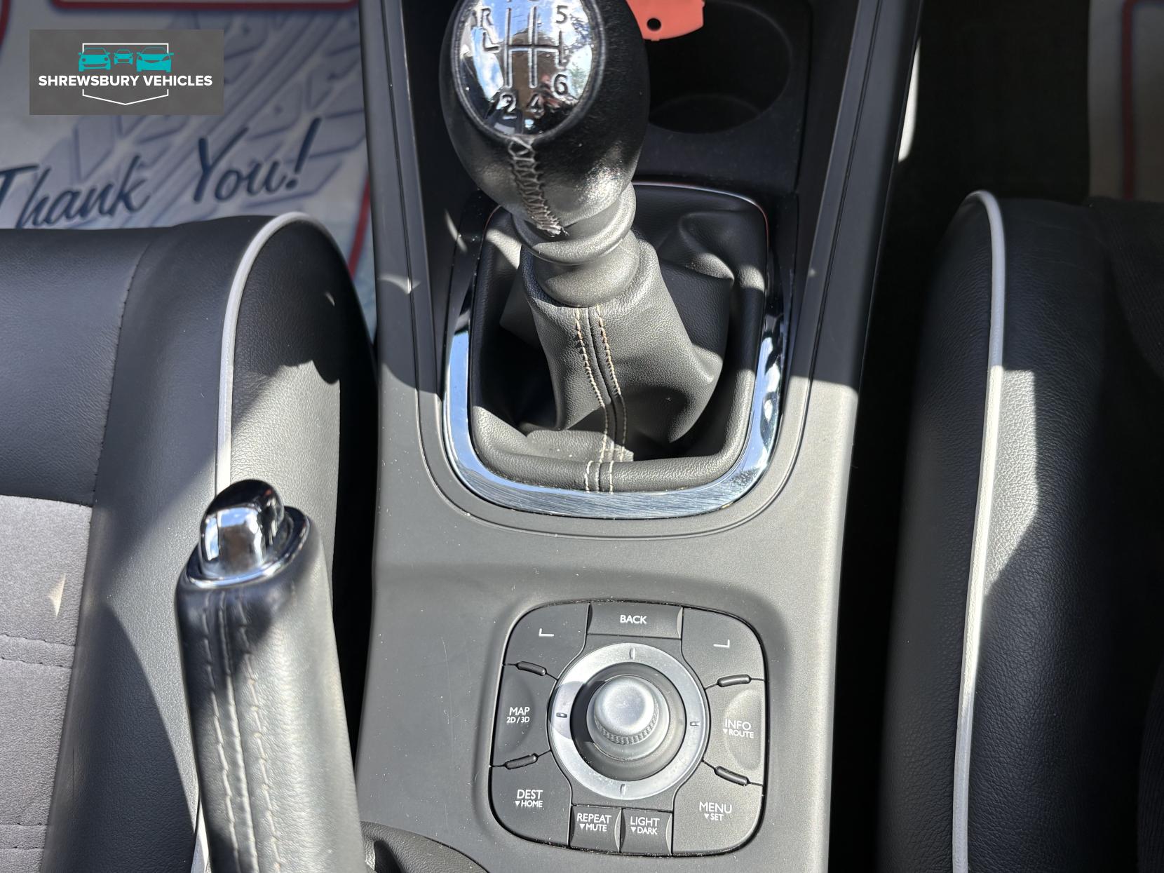 Renault Megane 1.2 TCe ENERGY Dynamique TomTom Hatchback 5dr Petrol Manual Euro 5 (s/s) (115 ps)