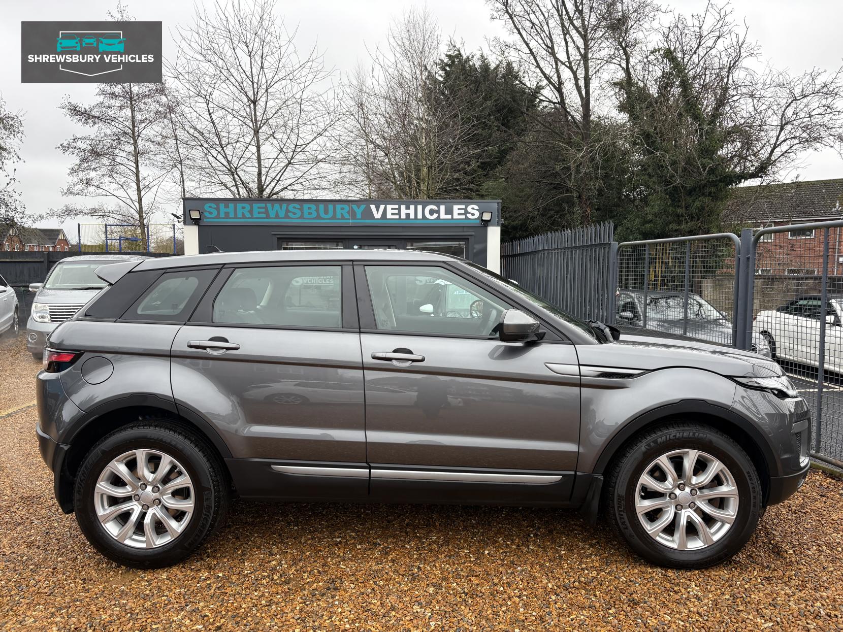 Land Rover Range Rover Evoque 2.0 TD4 SE SUV 5dr Diesel Manual 4WD Euro 6 (s/s) (180 ps)