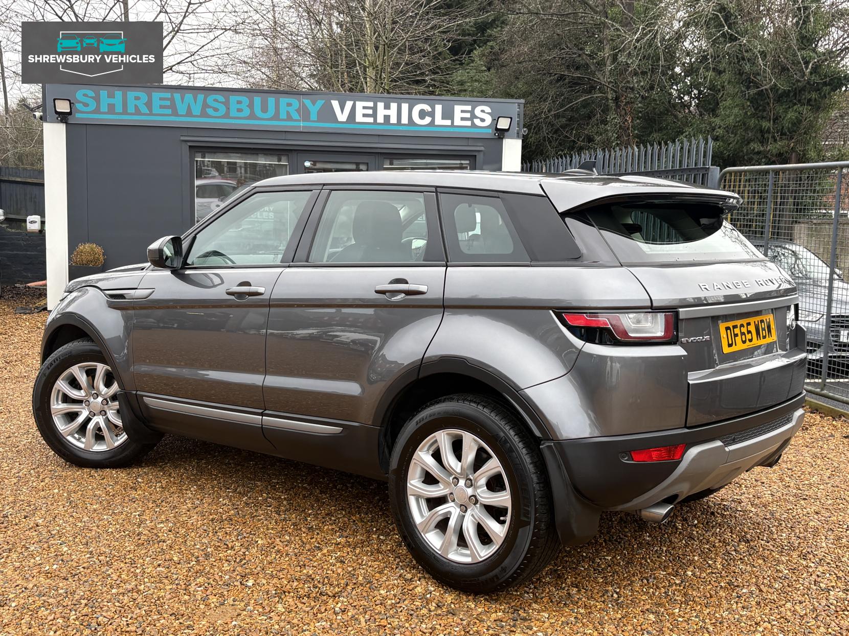 Land Rover Range Rover Evoque 2.0 TD4 SE SUV 5dr Diesel Manual 4WD Euro 6 (s/s) (180 ps)