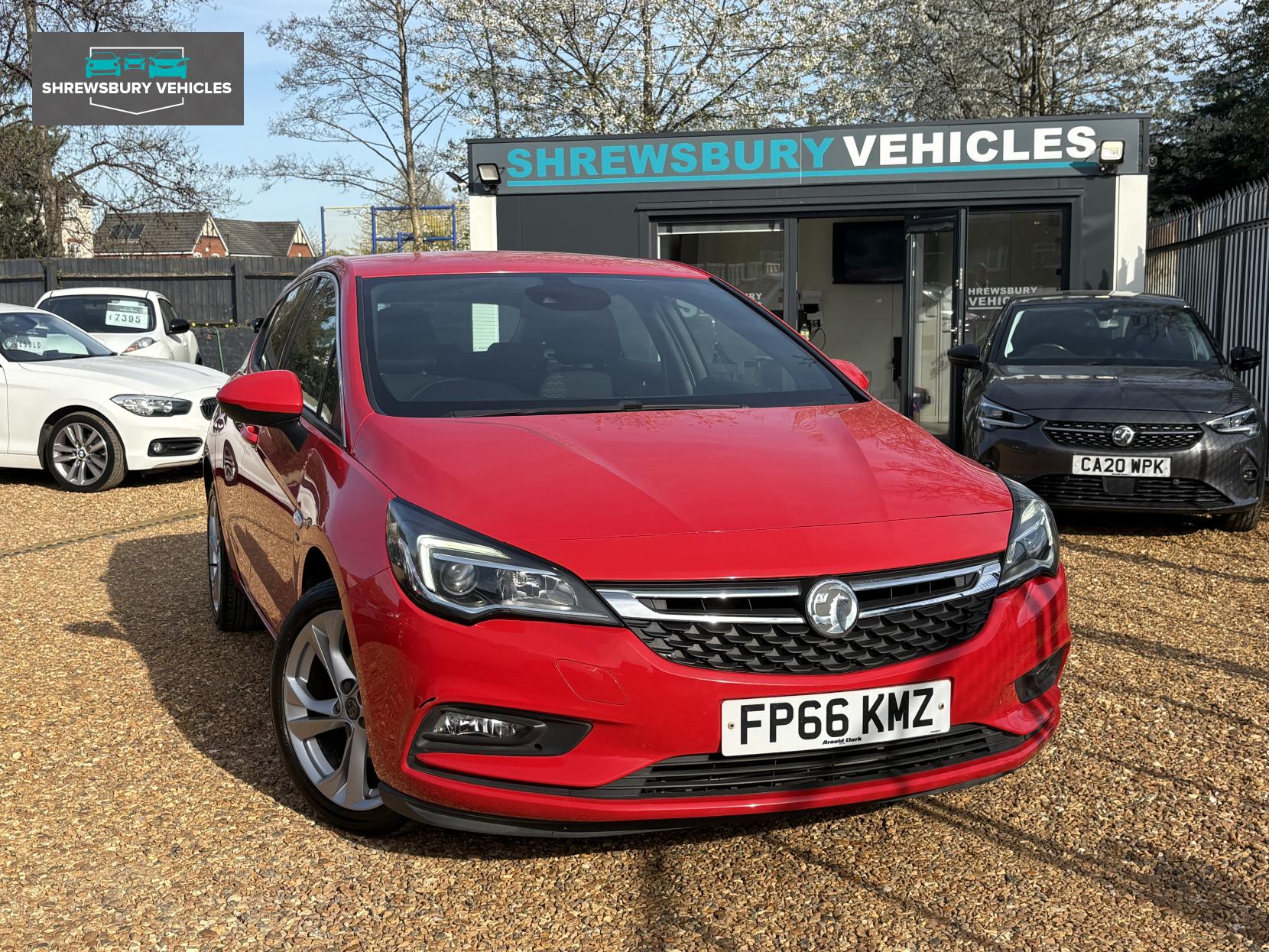 Vauxhall Astra 1.0i Turbo ecoFLEX SRi Nav Hatchback 5dr Petrol Manual Euro 6 (s/s) (105 ps)