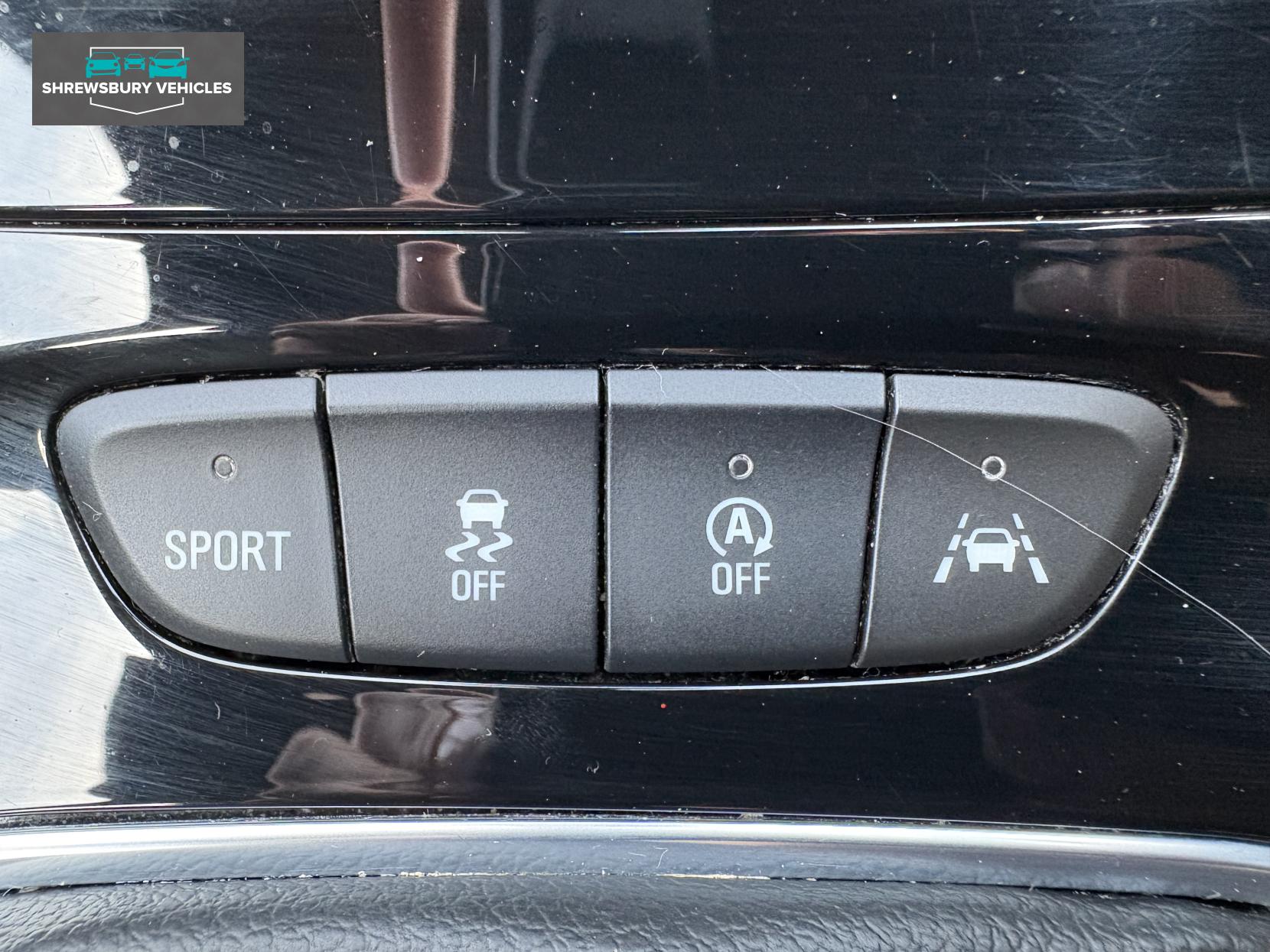 Vauxhall Astra 1.0i Turbo ecoFLEX SRi Nav Hatchback 5dr Petrol Manual Euro 6 (s/s) (105 ps)