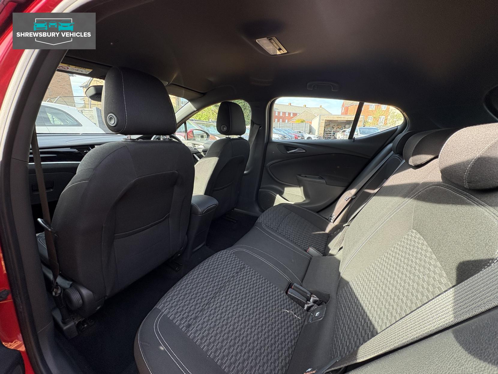 Vauxhall Astra 1.0i Turbo ecoFLEX SRi Nav Hatchback 5dr Petrol Manual Euro 6 (s/s) (105 ps)