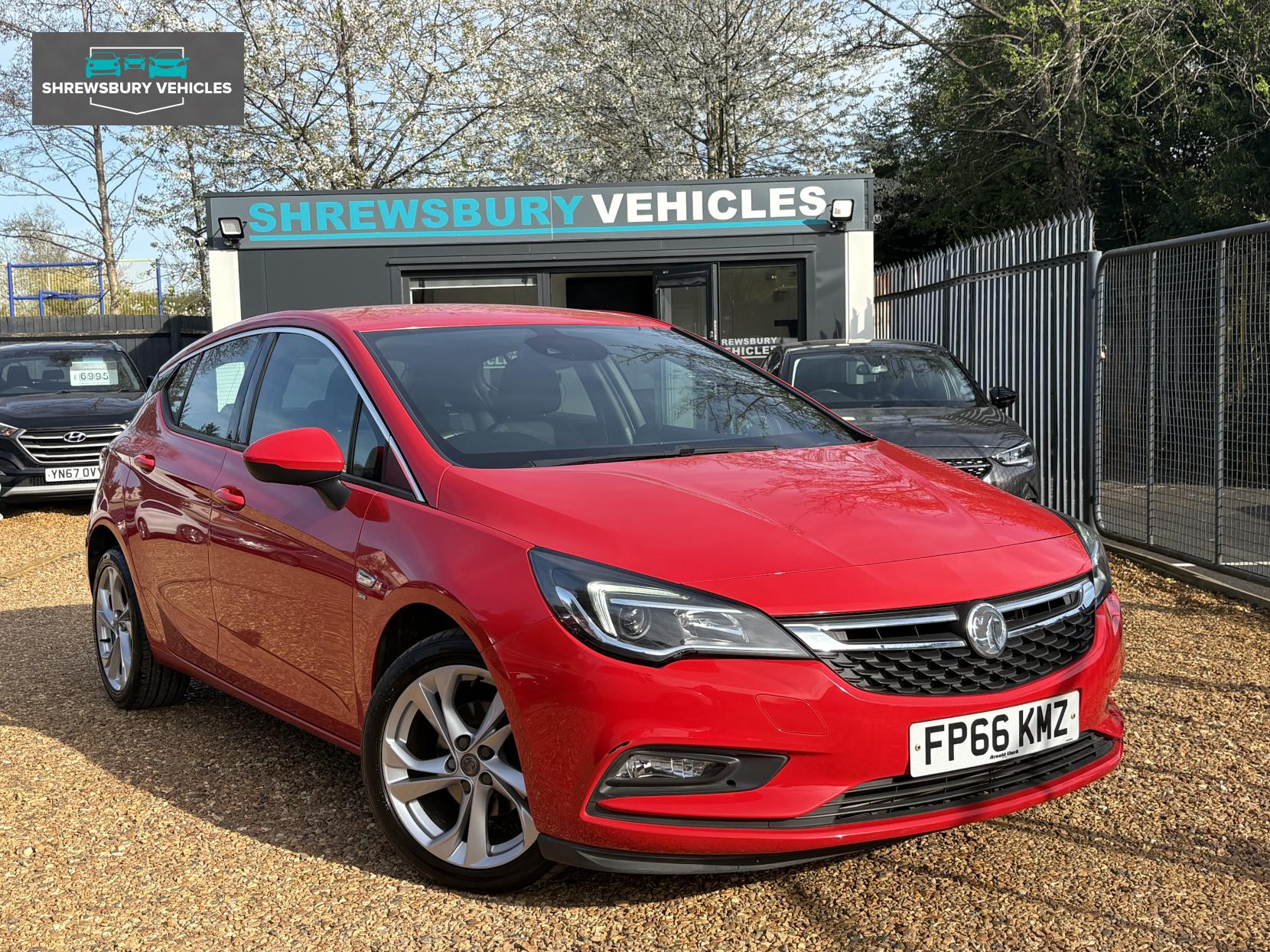 Vauxhall Astra 1.0i Turbo ecoFLEX SRi Nav Hatchback 5dr Petrol Manual Euro 6 (s/s) (105 ps)