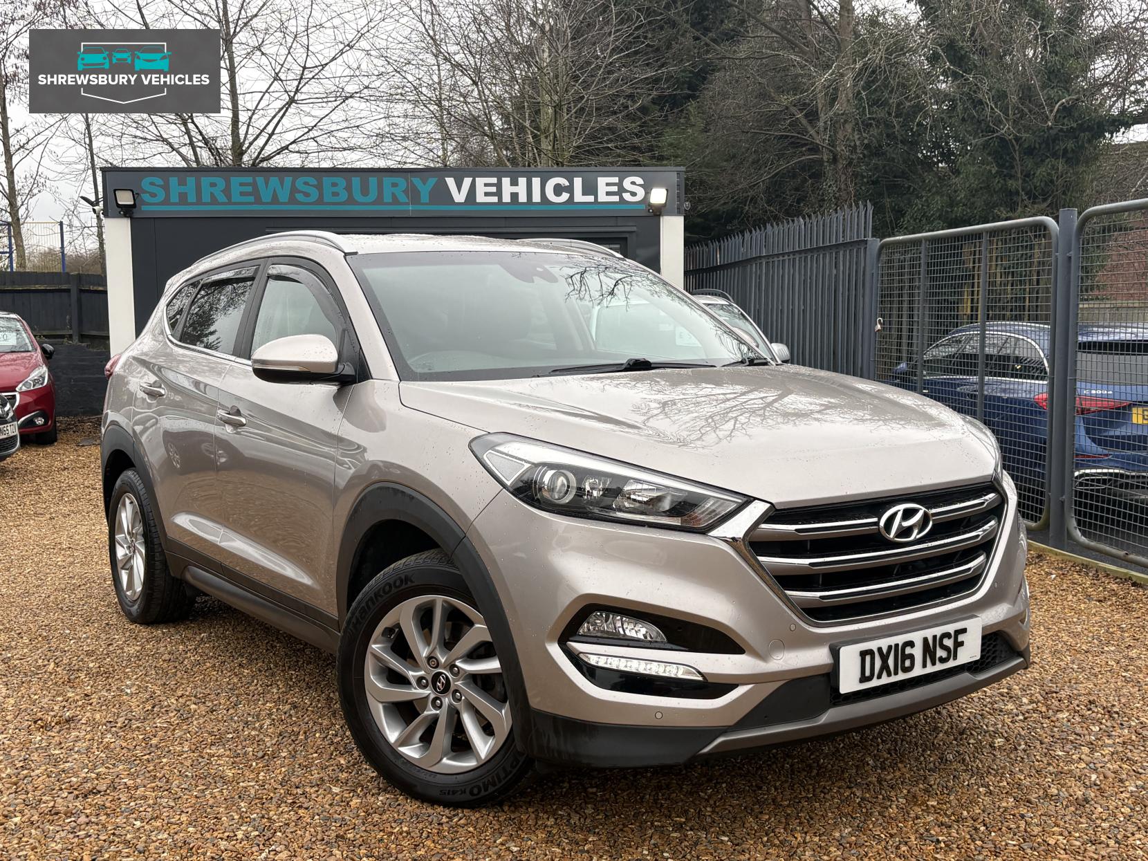 Hyundai TUCSON 1.7 CRDi Blue Drive Premium SUV 5dr Diesel Manual Euro 6 (s/s) (116 ps)