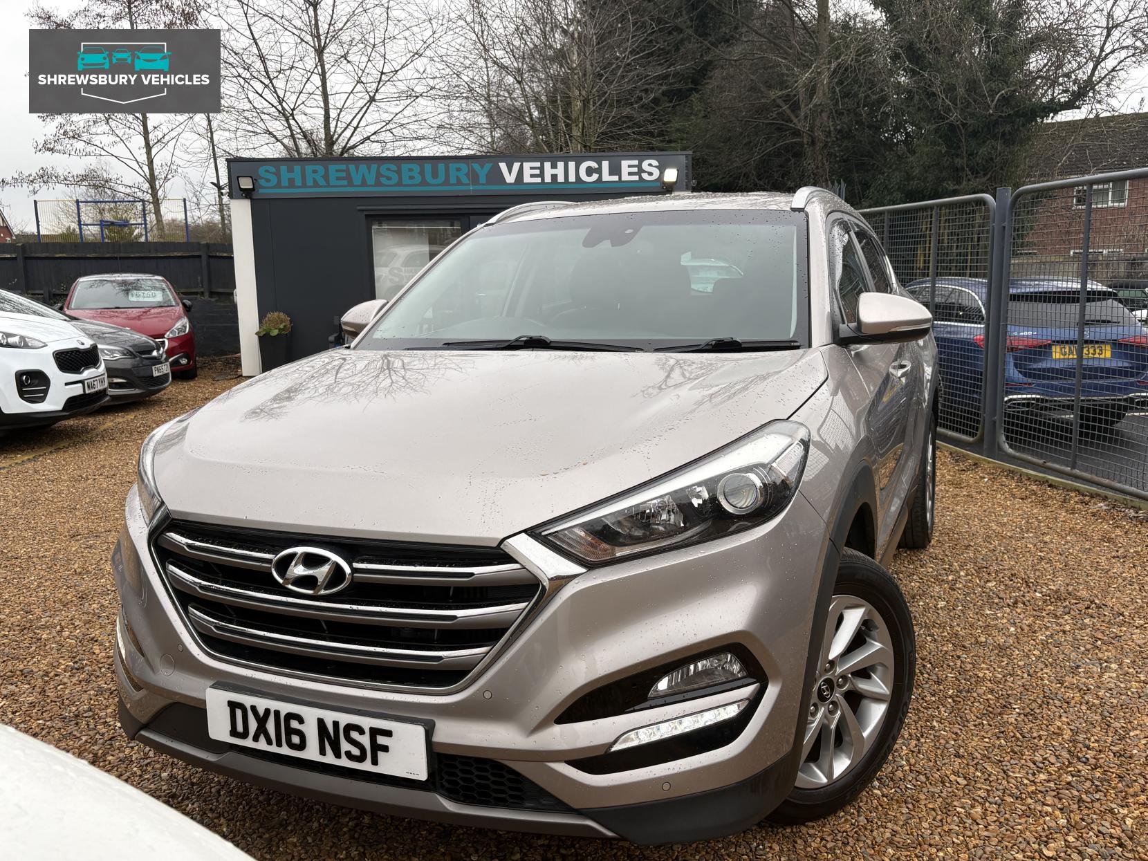 Hyundai TUCSON 1.7 CRDi Blue Drive Premium SUV 5dr Diesel Manual Euro 6 (s/s) (116 ps)