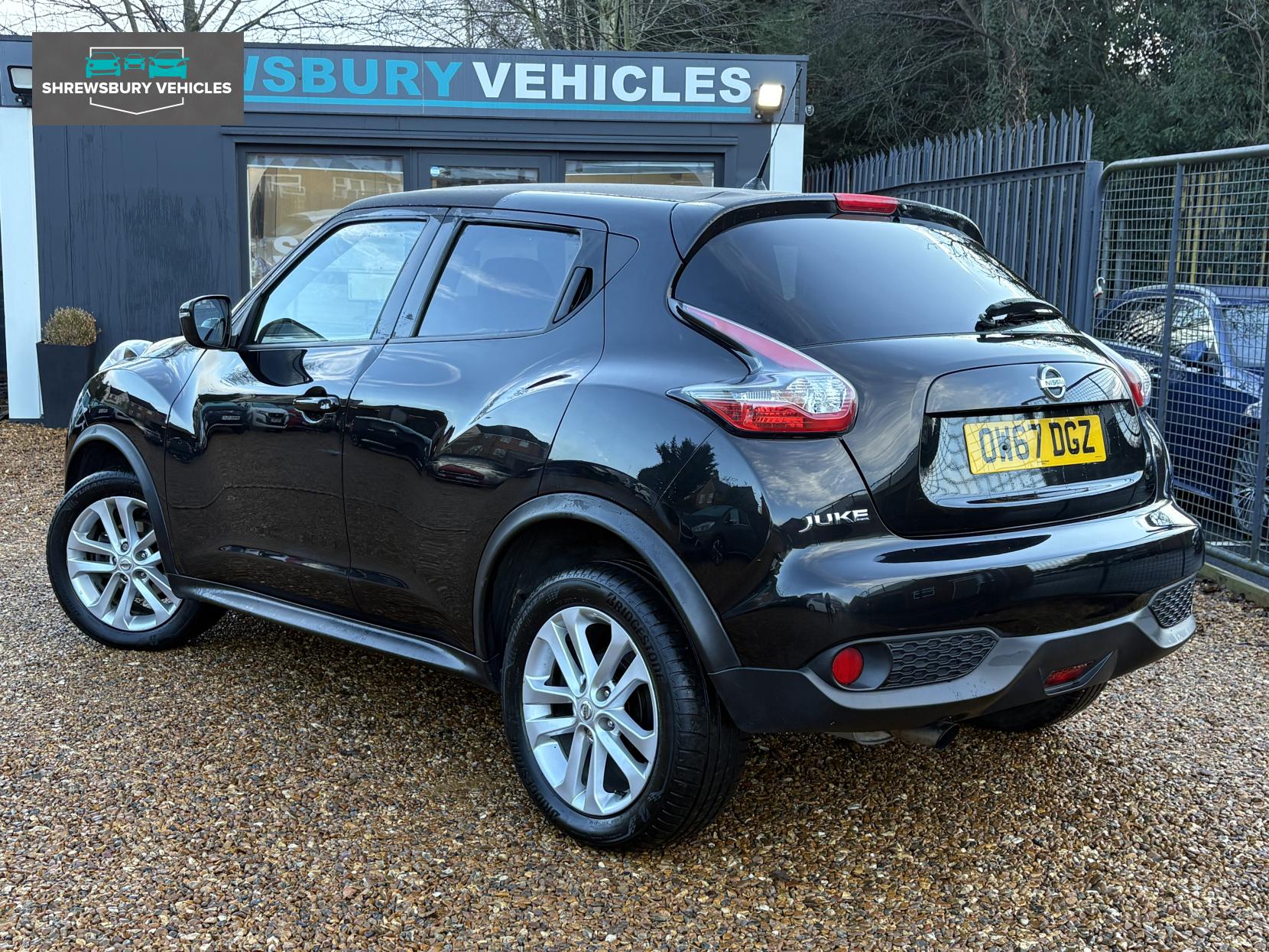 Nissan Juke 1.2 DIG-T N-Connecta SUV 5dr Petrol Manual Euro 6 (s/s) (115 ps)