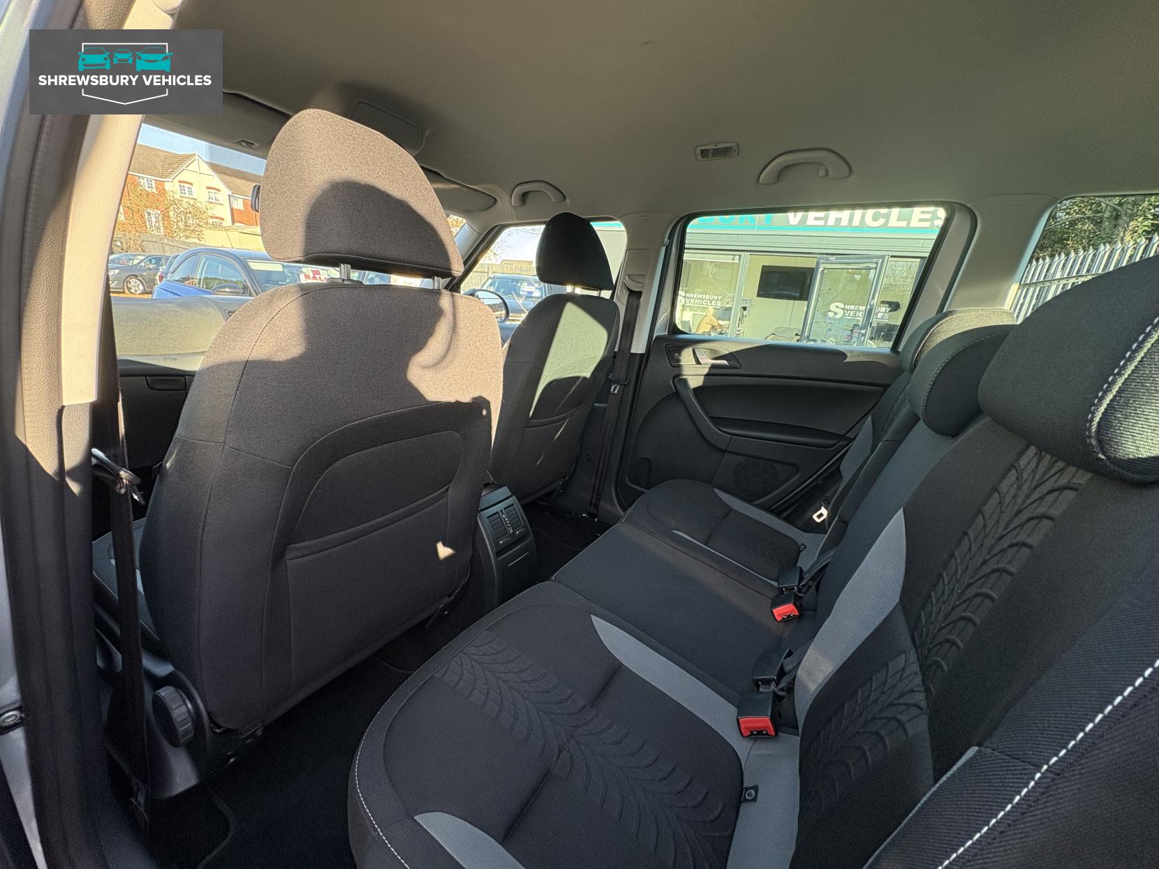 Skoda Yeti 2.0 TDI Adventure SUV 5dr Diesel Manual 4WD Euro 5 (140 ps)