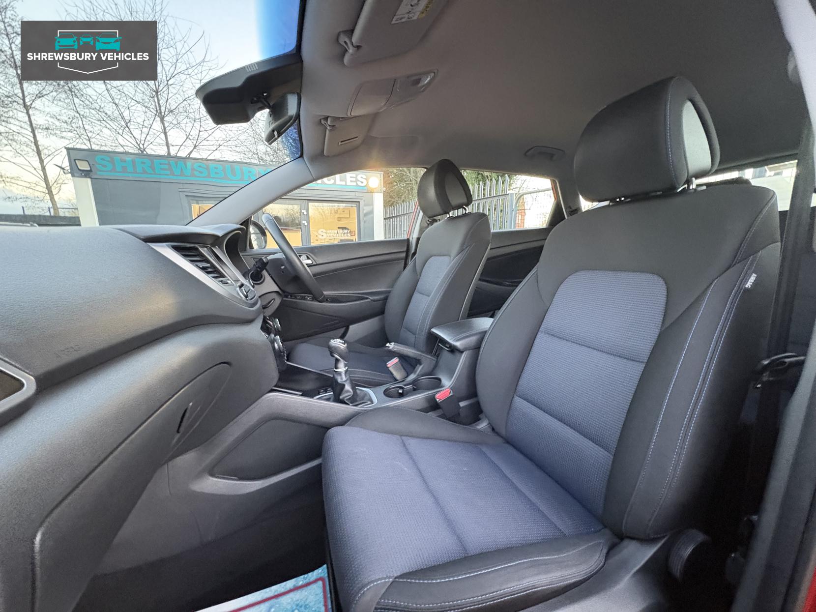 Hyundai TUCSON 1.6 GDi Blue Drive SE Nav SUV 5dr Petrol Manual Euro 6 (s/s) (132 ps)