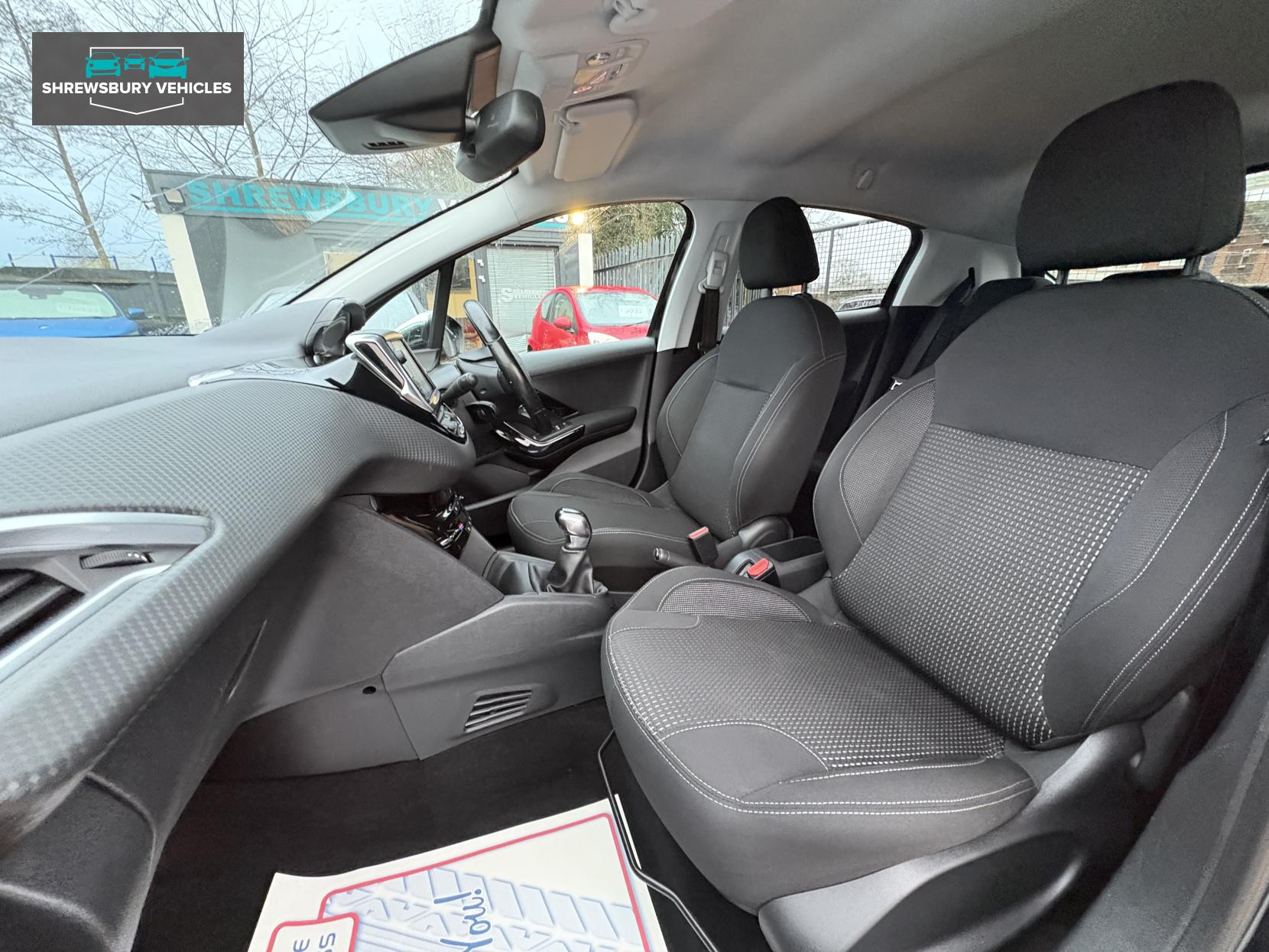 Peugeot 208 1.2 PureTech Tech Edition Hatchback 5dr Petrol Manual Euro 6 (s/s) (82 ps)