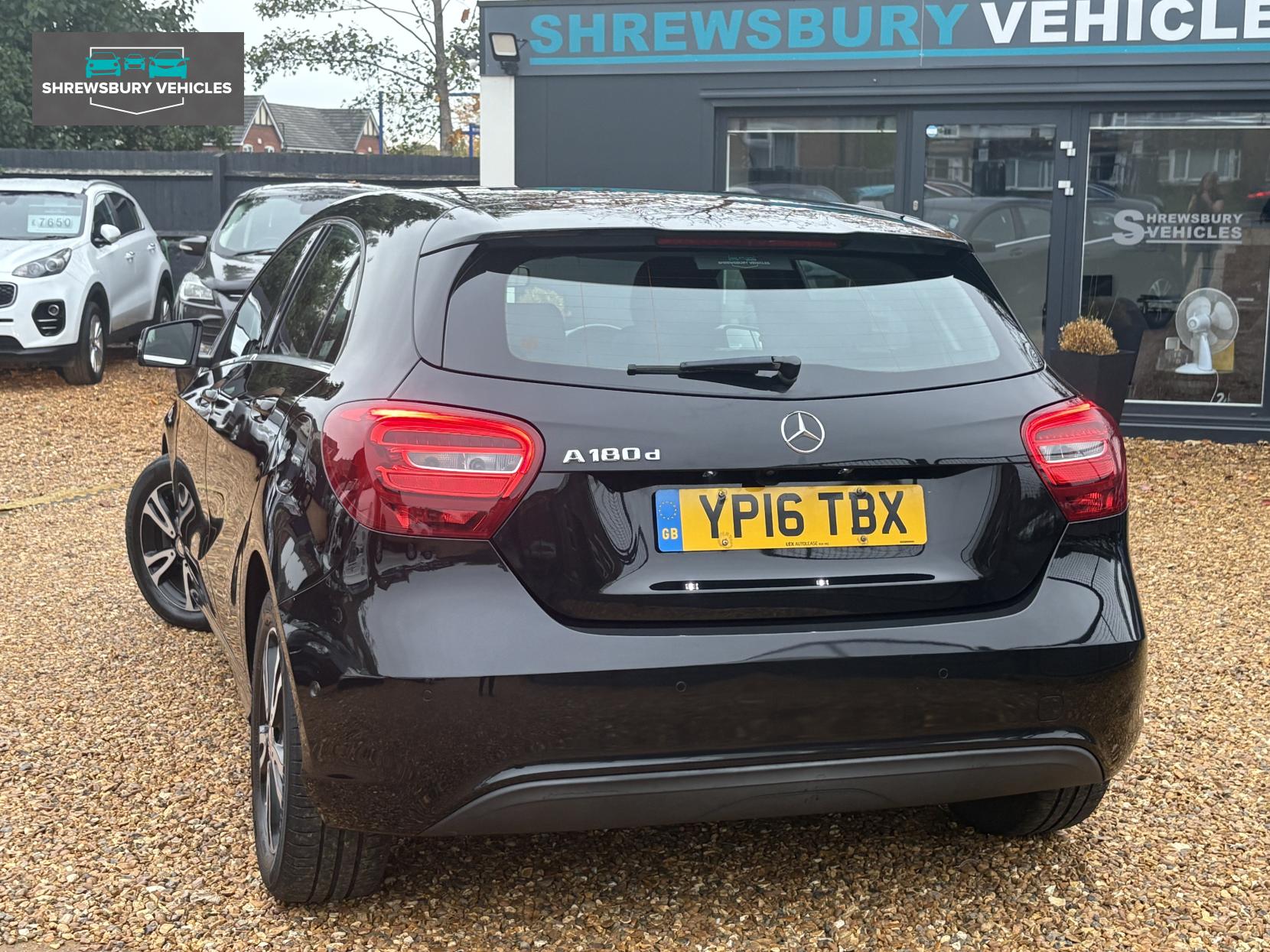 Mercedes-Benz A Class 1.5 A180d SE (Executive) Hatchback 5dr Diesel Manual Euro 6 (s/s) (109 ps)