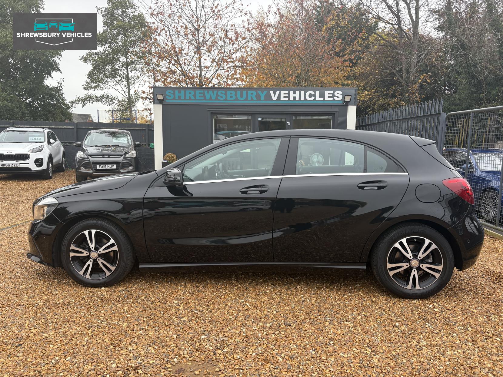 Mercedes-Benz A Class 1.5 A180d SE (Executive) Hatchback 5dr Diesel Manual Euro 6 (s/s) (109 ps)