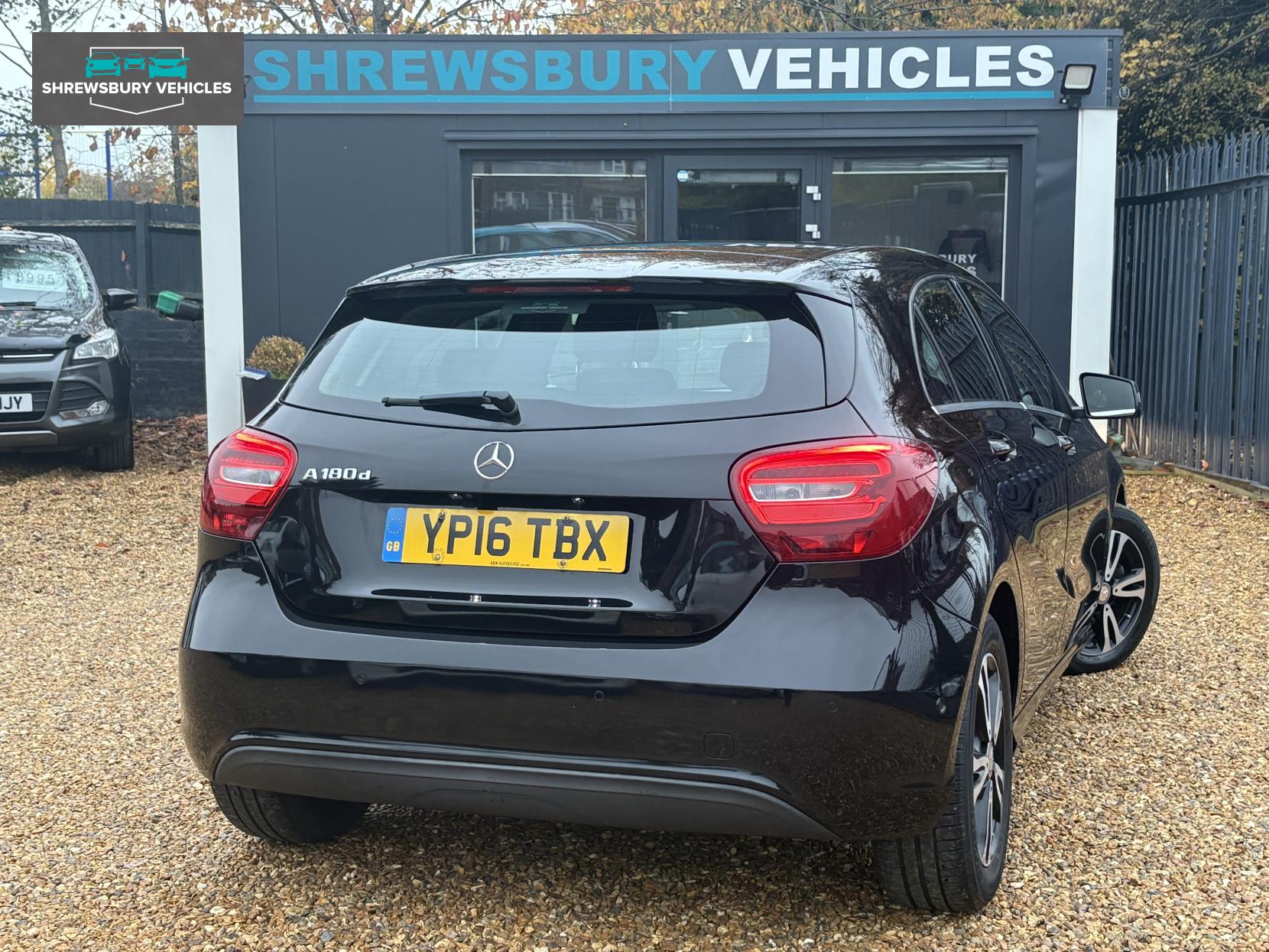 Mercedes-Benz A Class 1.5 A180d SE (Executive) Hatchback 5dr Diesel Manual Euro 6 (s/s) (109 ps)