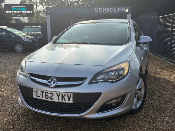 Vauxhall Astra 1.6 16v SRi Hatchback 5dr Petrol Manual Euro 5 (115 ps)