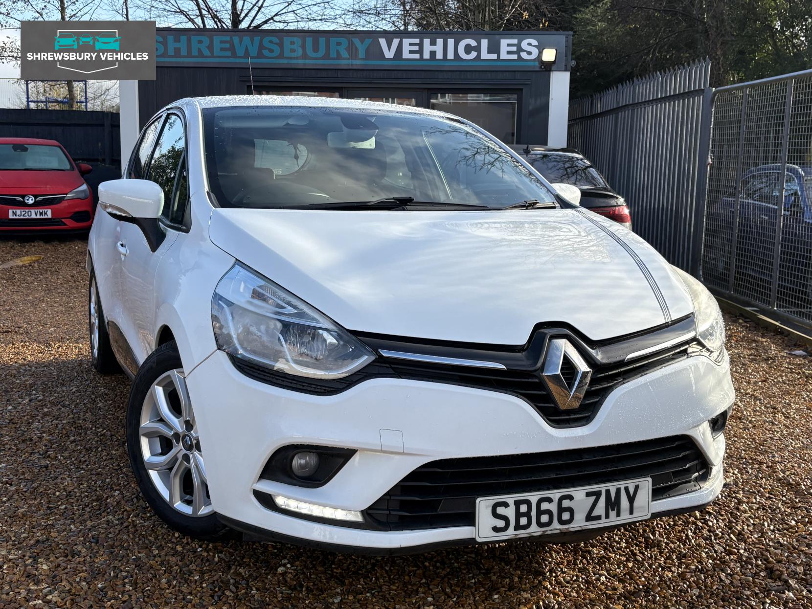 Renault Clio 0.9 TCe Dynamique Nav Hatchback 5dr Petrol Manual Euro 6 (s/s) (90 ps)