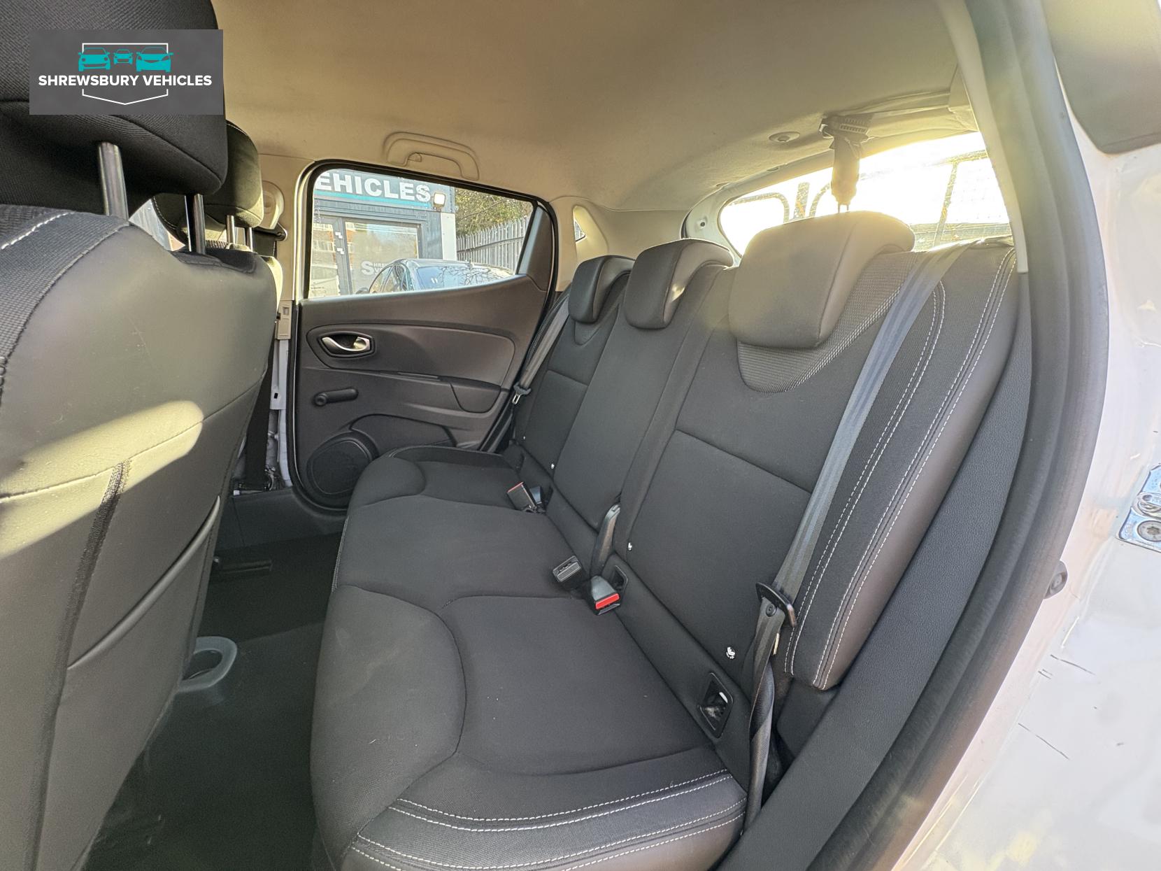 Renault Clio 0.9 TCe Dynamique Nav Hatchback 5dr Petrol Manual Euro 6 (s/s) (90 ps)