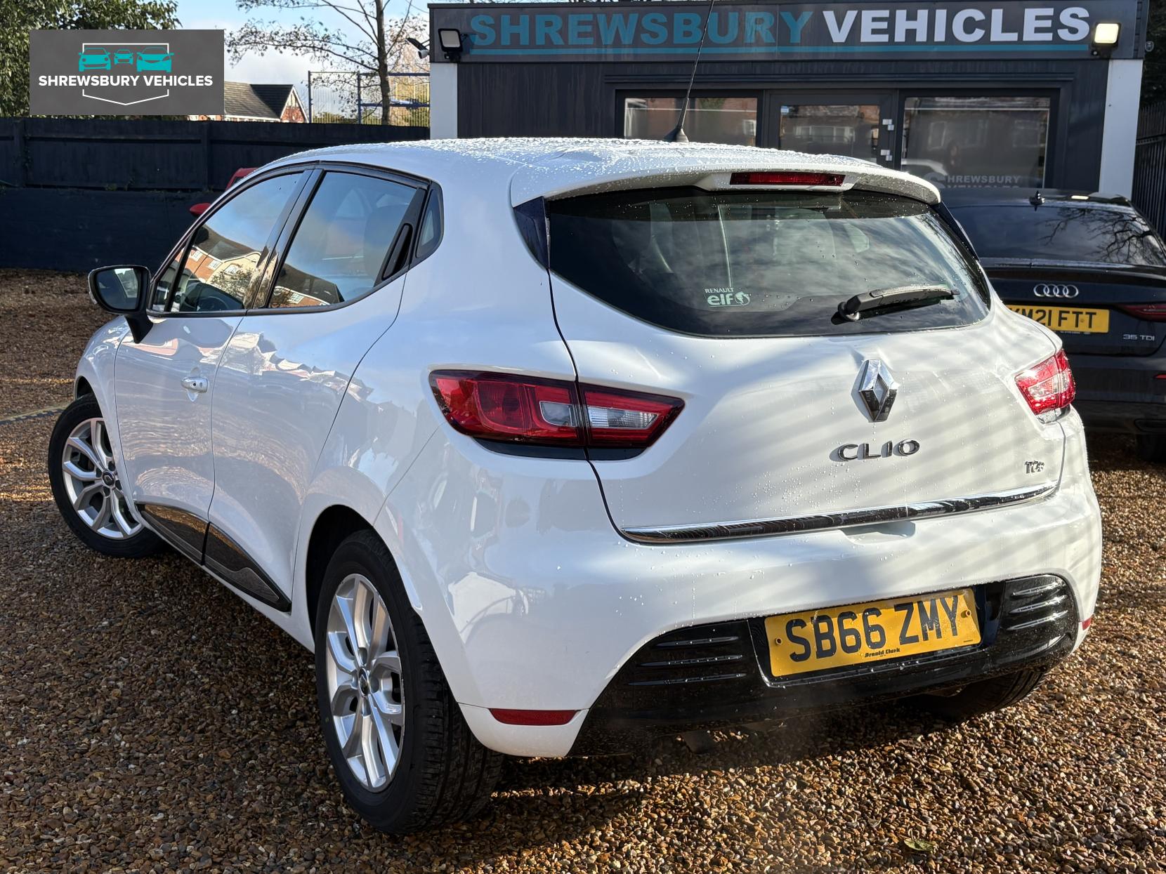 Renault Clio 0.9 TCe Dynamique Nav Hatchback 5dr Petrol Manual Euro 6 (s/s) (90 ps)