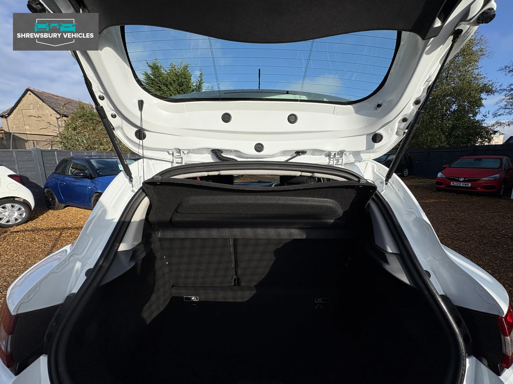 Renault Clio 0.9 TCe Dynamique Nav Hatchback 5dr Petrol Manual Euro 6 (s/s) (90 ps)