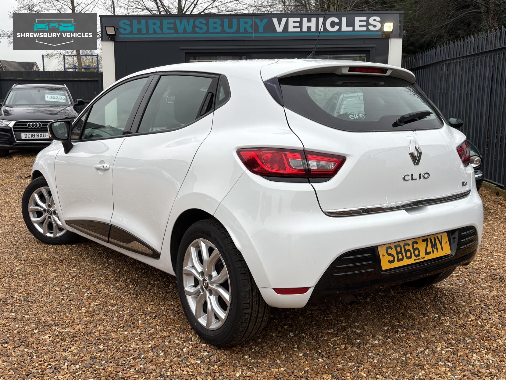 Renault Clio 0.9 TCe Dynamique Nav Hatchback 5dr Petrol Manual Euro 6 (s/s) (90 ps)