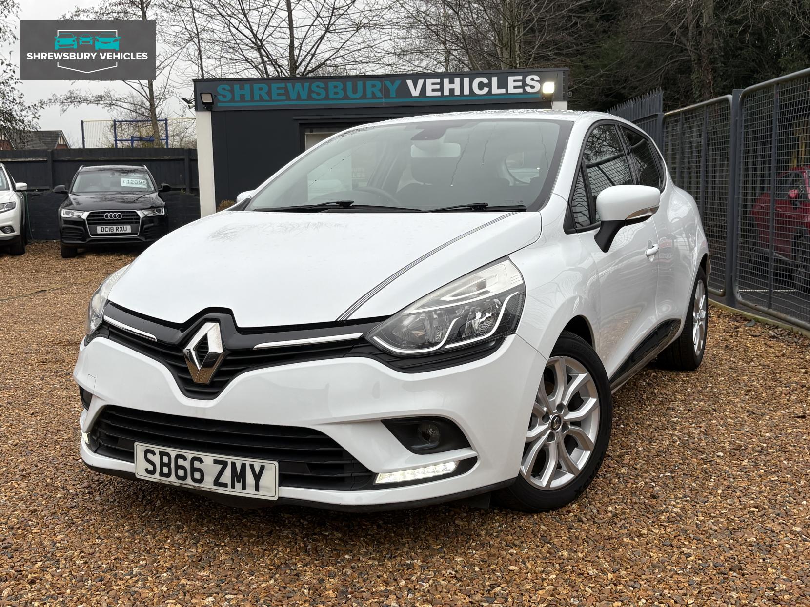 Renault Clio 0.9 TCe Dynamique Nav Hatchback 5dr Petrol Manual Euro 6 (s/s) (90 ps)