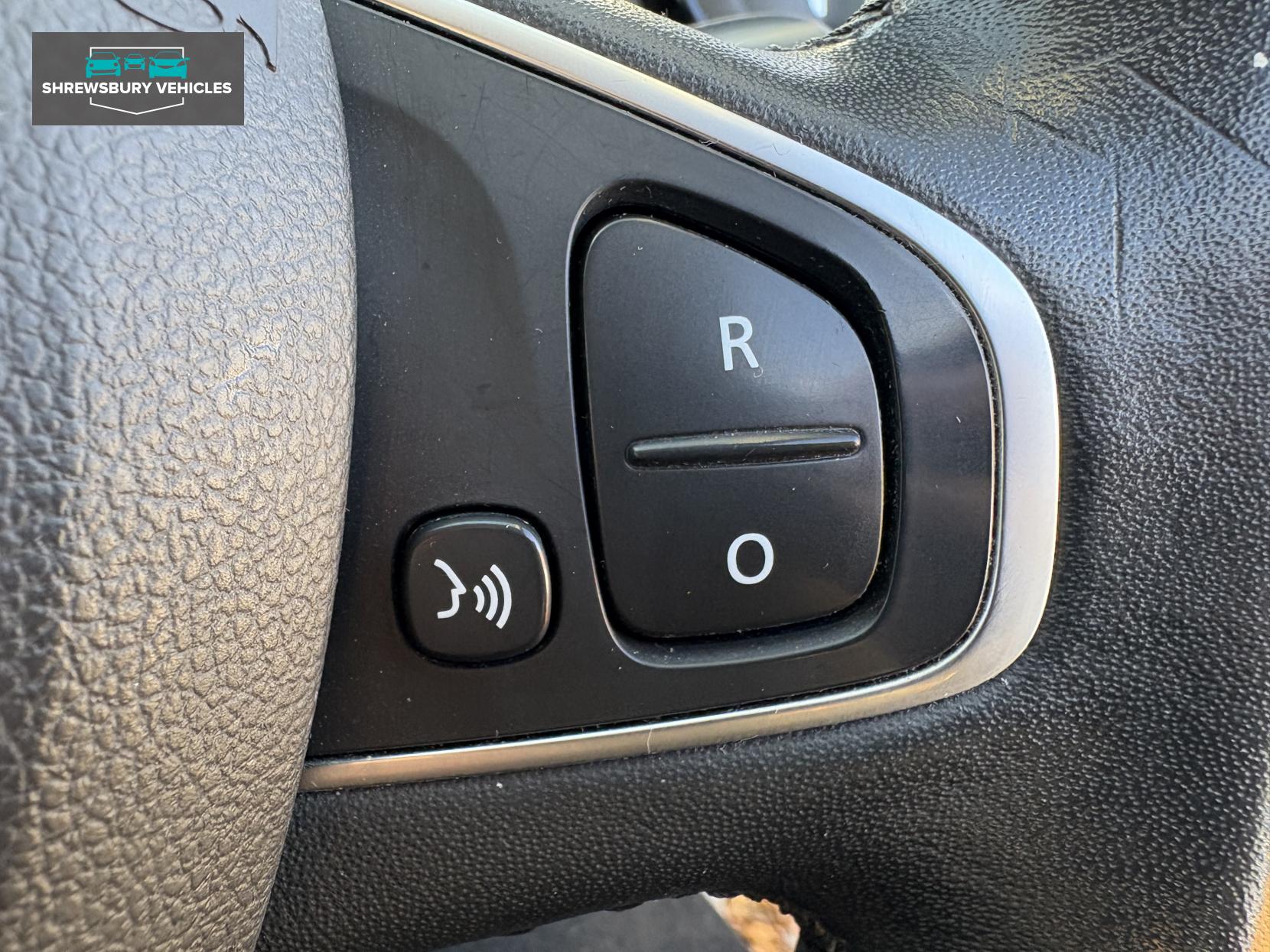 Renault Clio 0.9 TCe Dynamique Nav Hatchback 5dr Petrol Manual Euro 6 (s/s) (90 ps)