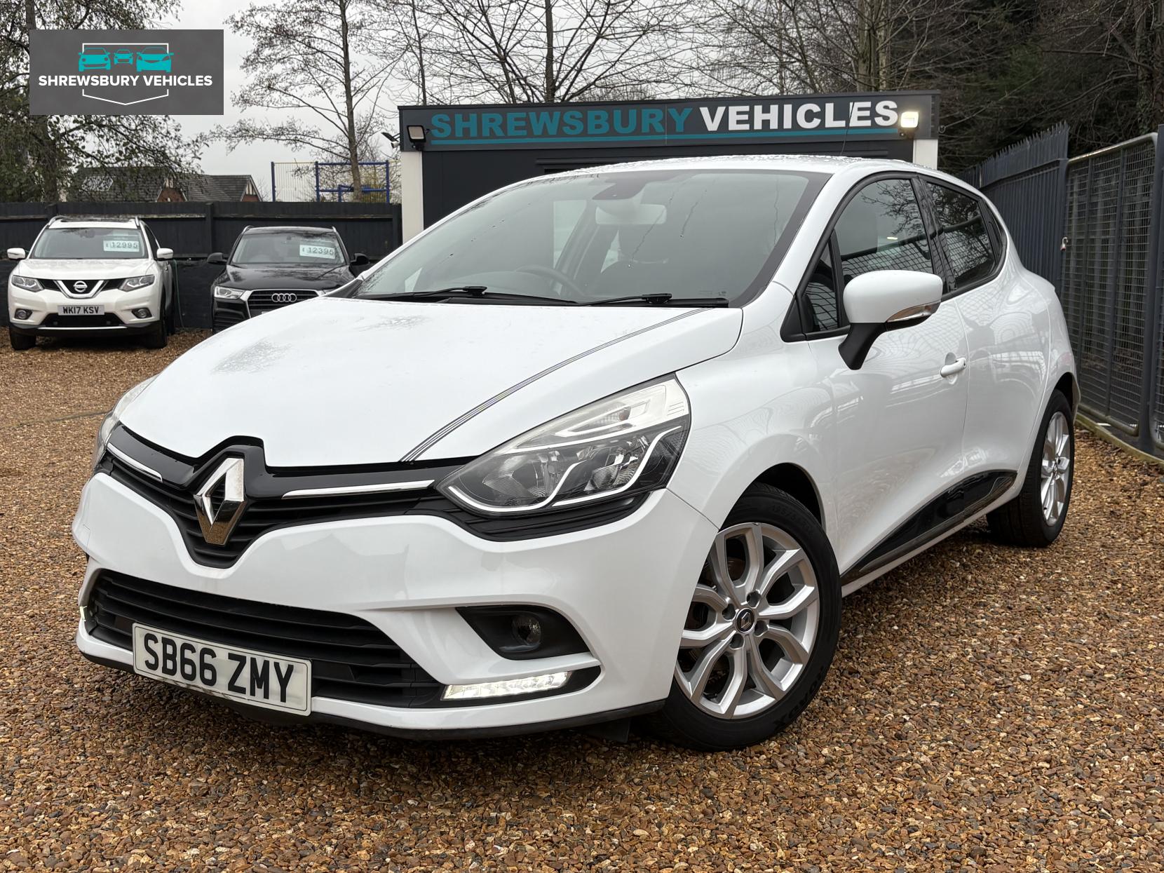 Renault Clio 0.9 TCe Dynamique Nav Hatchback 5dr Petrol Manual Euro 6 (s/s) (90 ps)