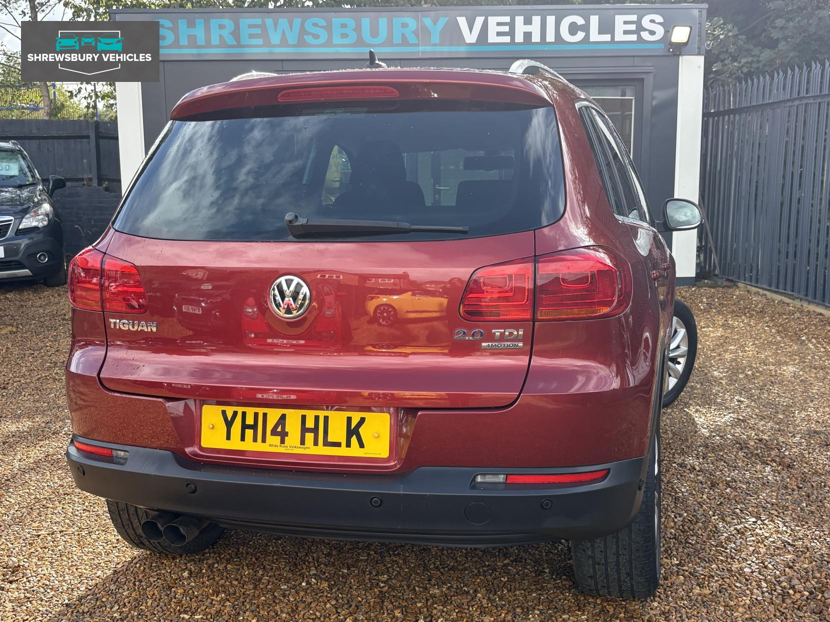 Volkswagen Tiguan 2.0 TDI BlueMotion Tech Match SUV 5dr Diesel DSG 4WD Euro 5 (s/s) (140 ps)