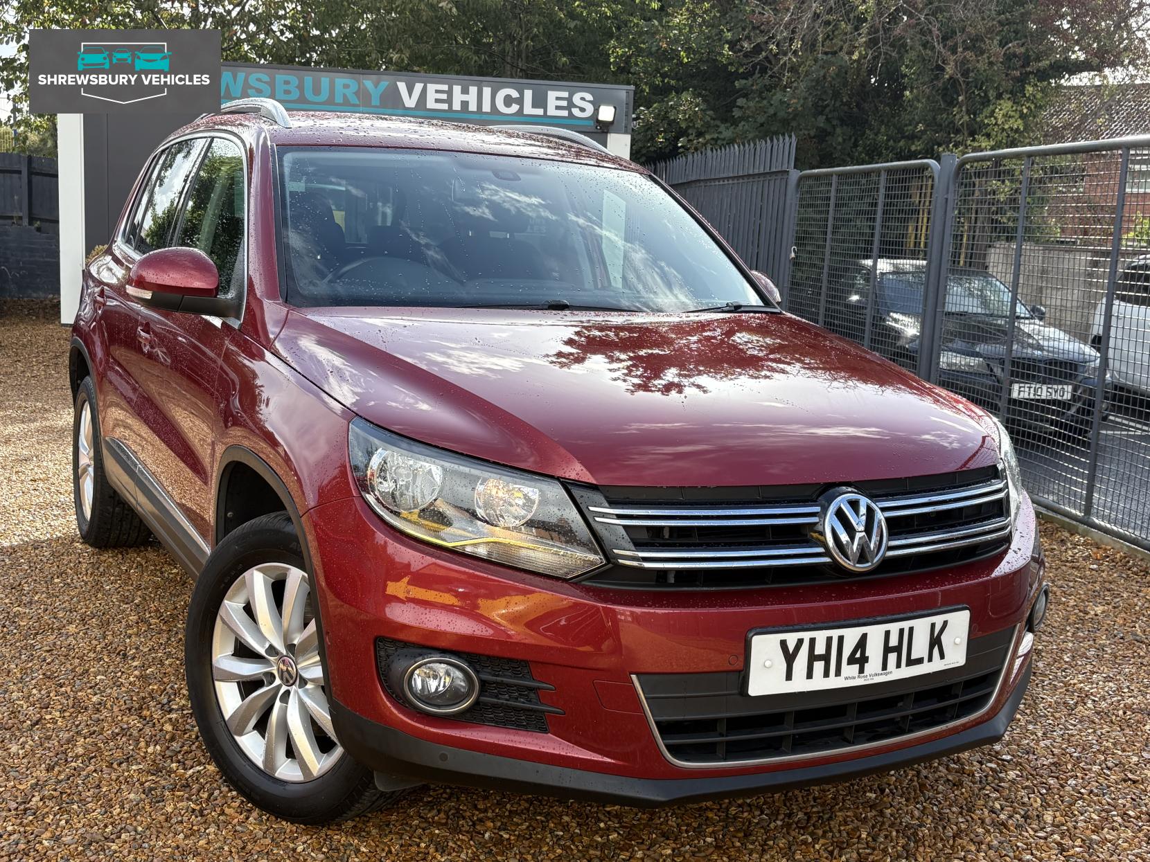 Volkswagen Tiguan 2.0 TDI BlueMotion Tech Match SUV 5dr Diesel DSG 4WD Euro 5 (s/s) (140 ps)