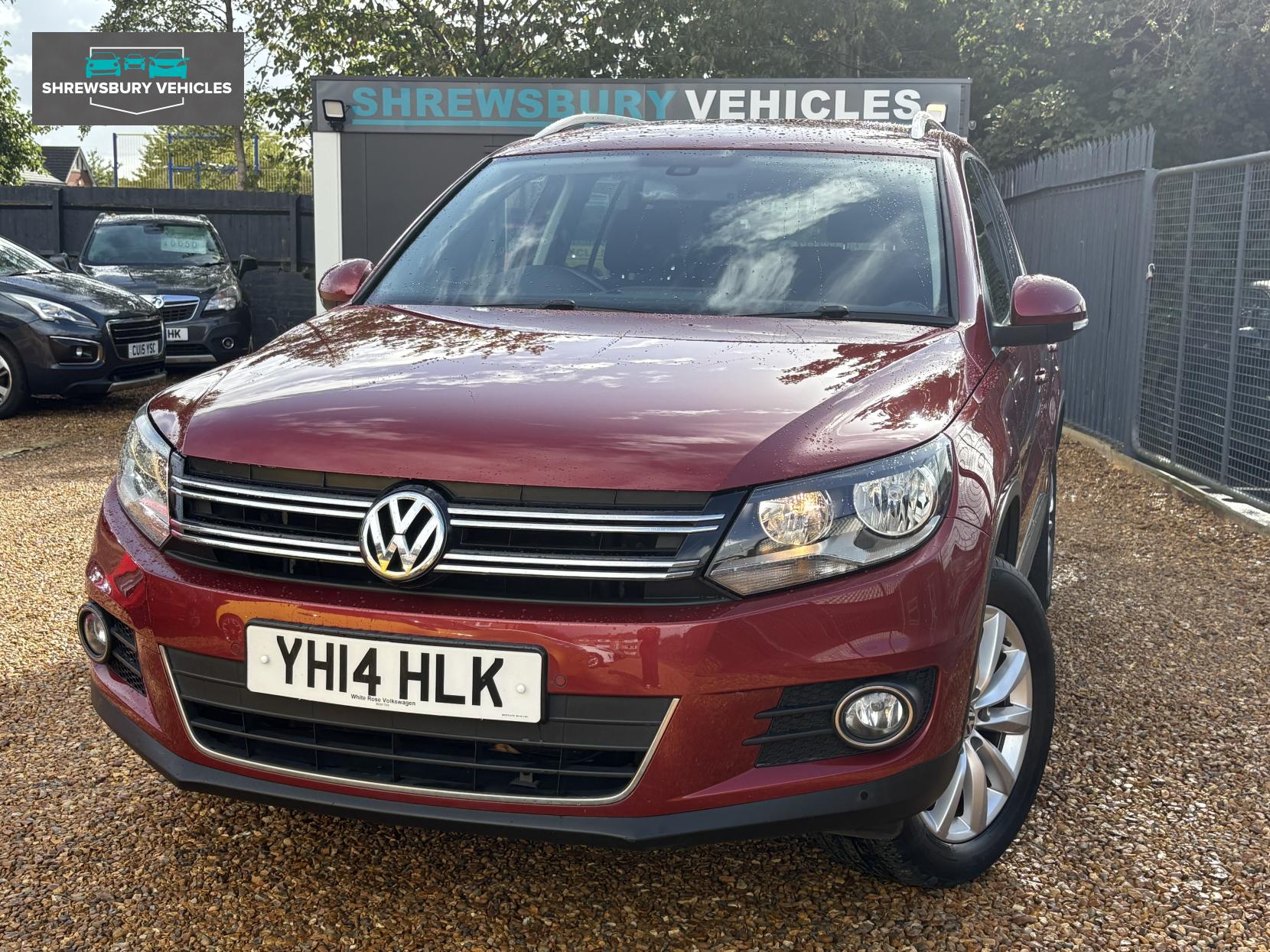 Volkswagen Tiguan 2.0 TDI BlueMotion Tech Match SUV 5dr Diesel DSG 4WD Euro 5 (s/s) (140 ps)