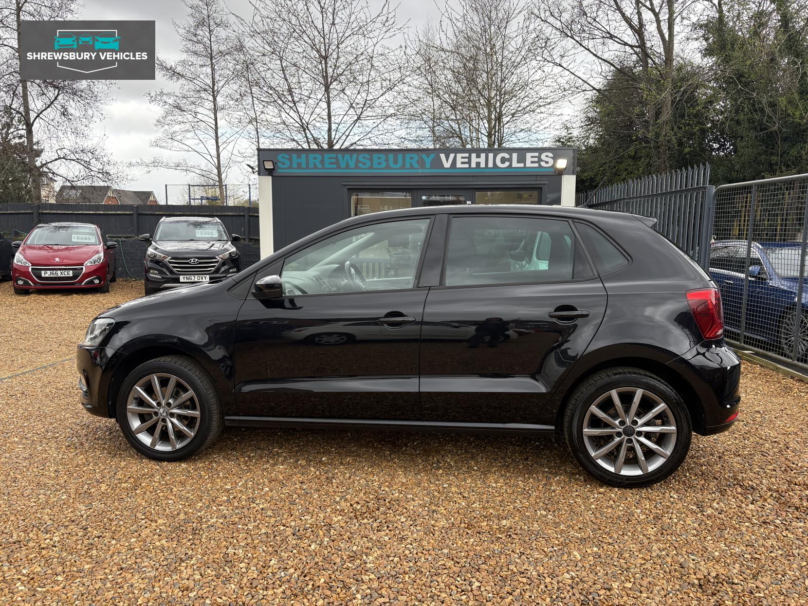 Volkswagen Polo 1.2 TSI BlueMotion Tech SE Design Hatchback 5dr Petrol Manual Euro 6 (s/s) (90 ps)