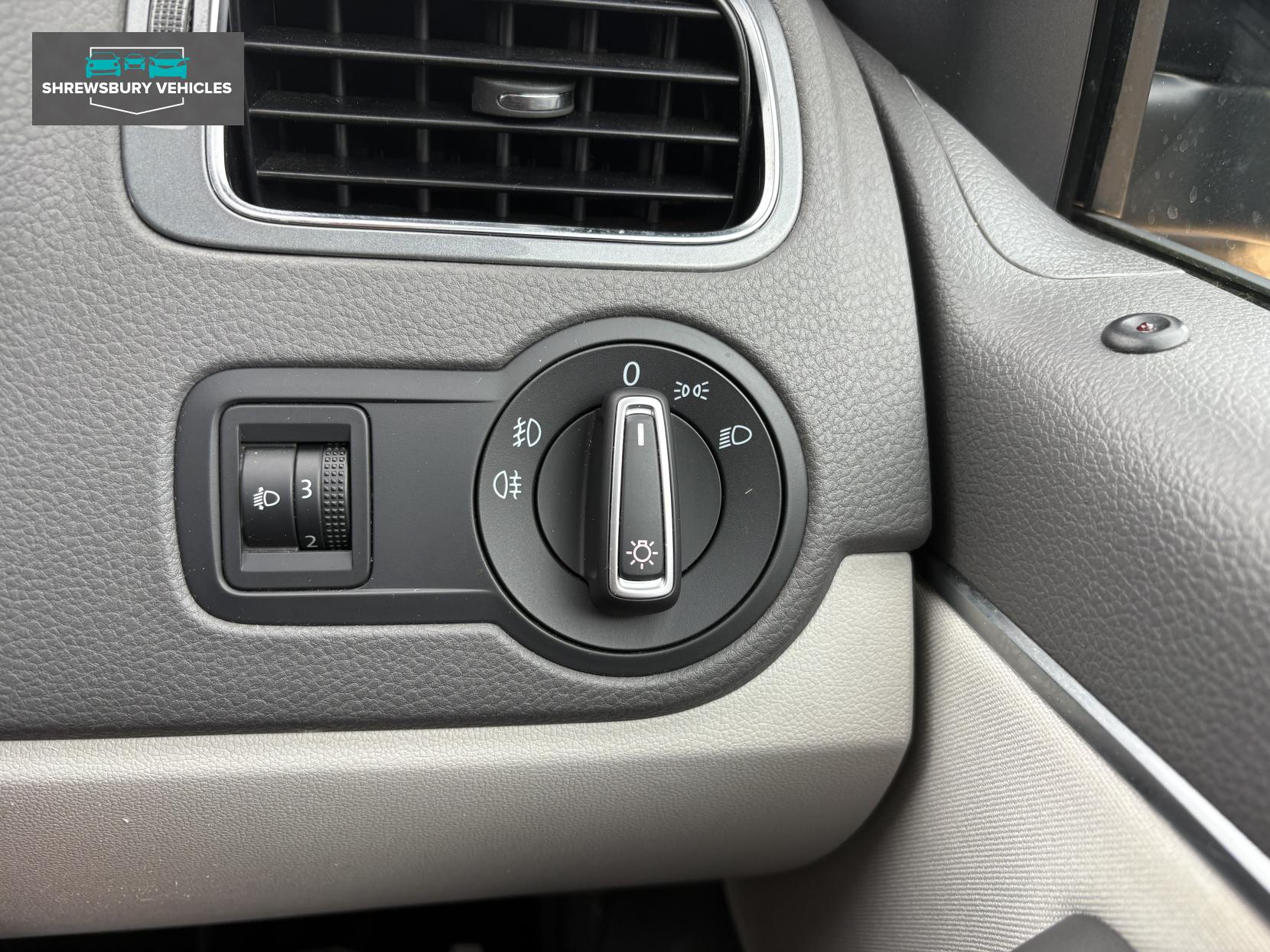 Volkswagen Polo 1.2 TSI BlueMotion Tech SE Design Hatchback 5dr Petrol Manual Euro 6 (s/s) (90 ps)