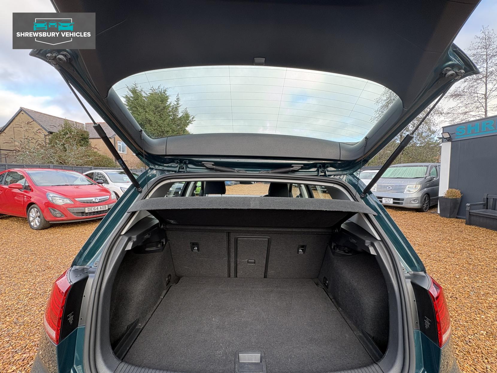 Volkswagen Golf 1.4 TSI SE Nav Hatchback 5dr Petrol Manual Euro 6 (s/s) (125 ps)