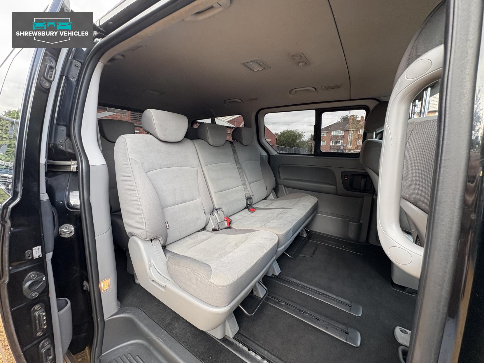 Hyundai i800 2.5 CRDi Style MPV 5dr Diesel Manual Euro 4 (168 bhp)
