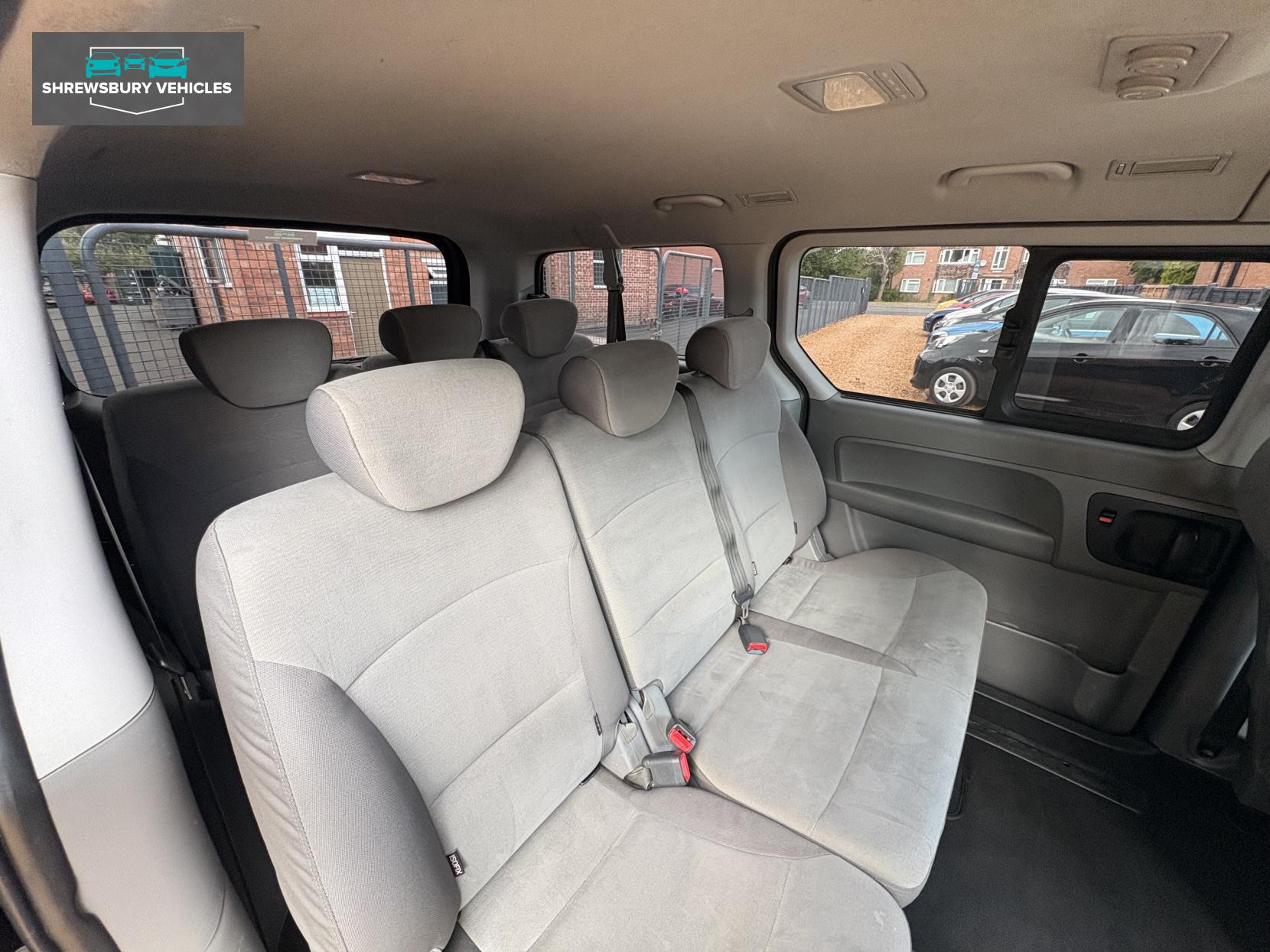 Hyundai i800 2.5 CRDi Style MPV 5dr Diesel Manual Euro 4 (168 bhp)