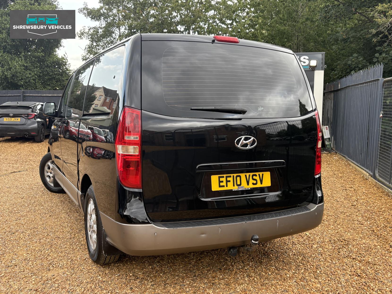 Hyundai i800 2.5 CRDi Style MPV 5dr Diesel Manual Euro 4 (168 bhp)