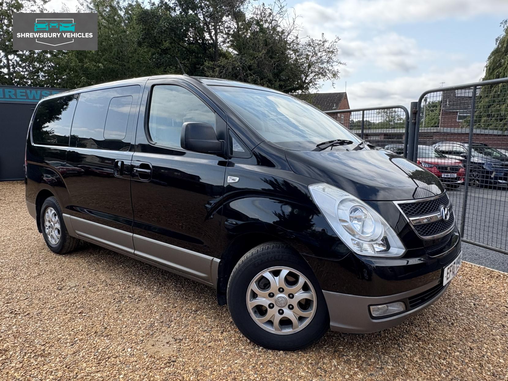 Hyundai i800 2.5 CRDi Style MPV 5dr Diesel Manual Euro 4 (168 bhp)