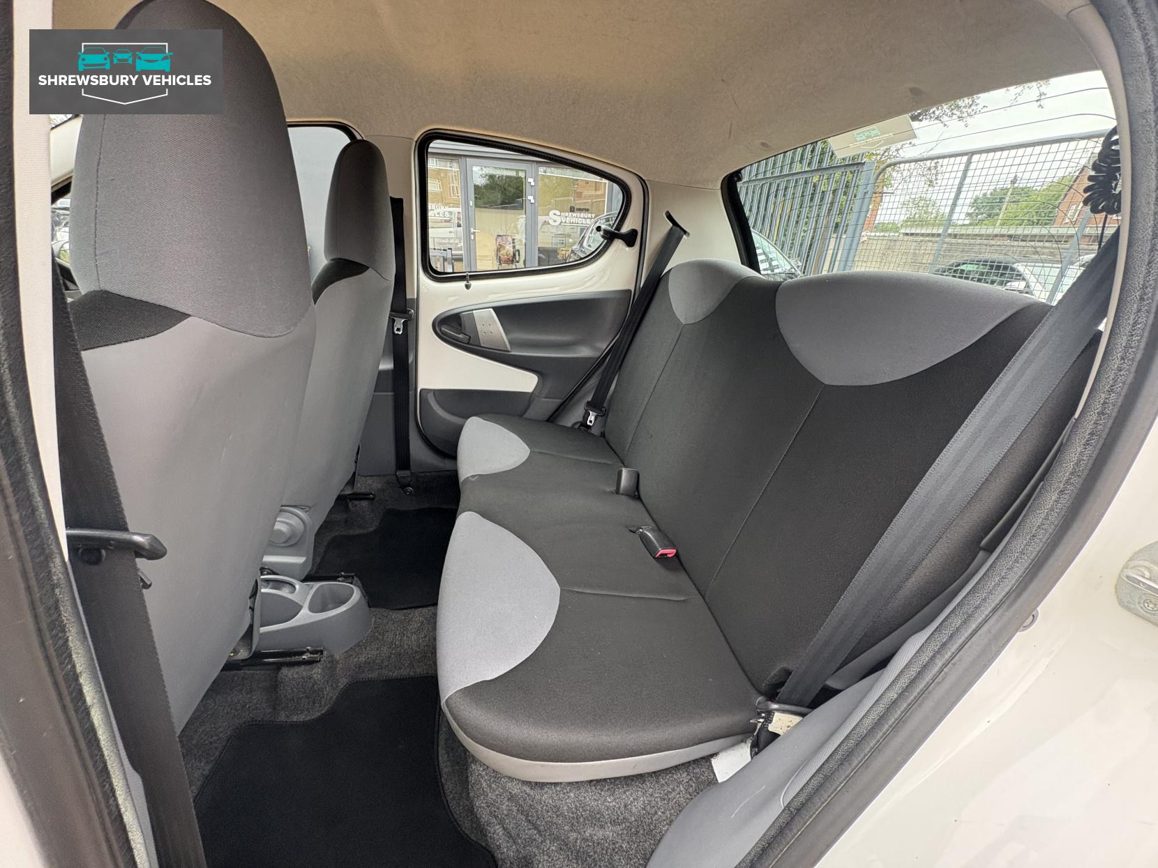 Citroen C1 1.0i VTR Hatchback 5dr Petrol Manual Euro 5 (68 ps)