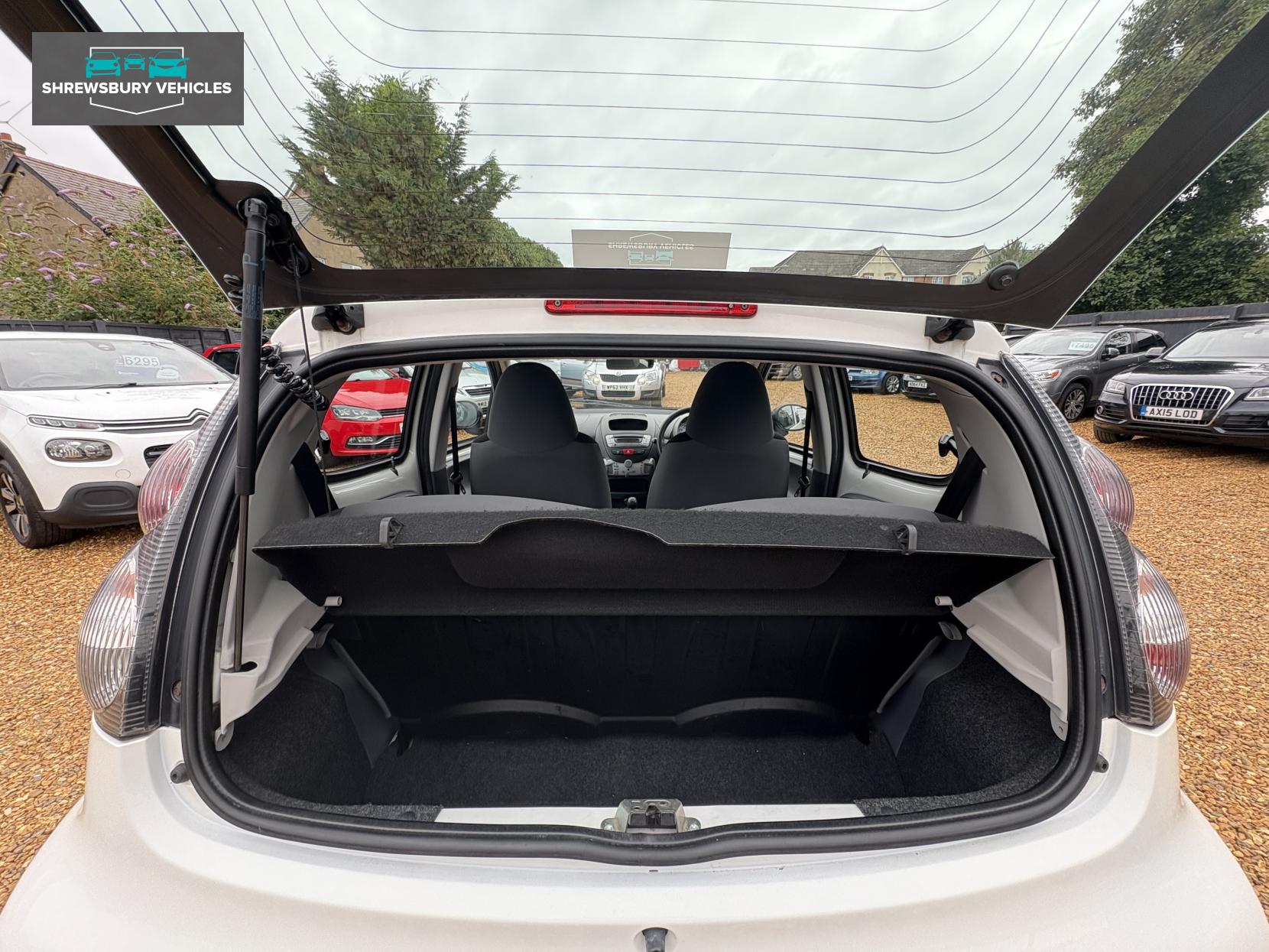 Citroen C1 1.0i VTR Hatchback 5dr Petrol Manual Euro 5 (68 ps)
