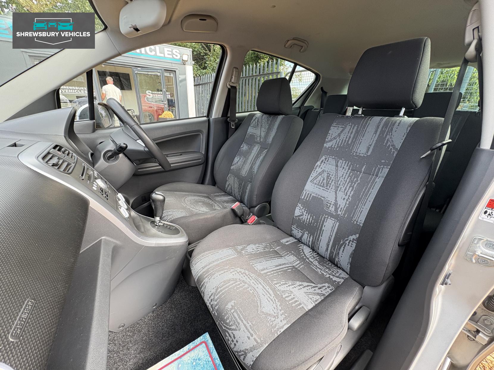 Vauxhall Agila 1.2 VVT SE MPV 5dr Petrol Auto Euro 5 (94 ps)